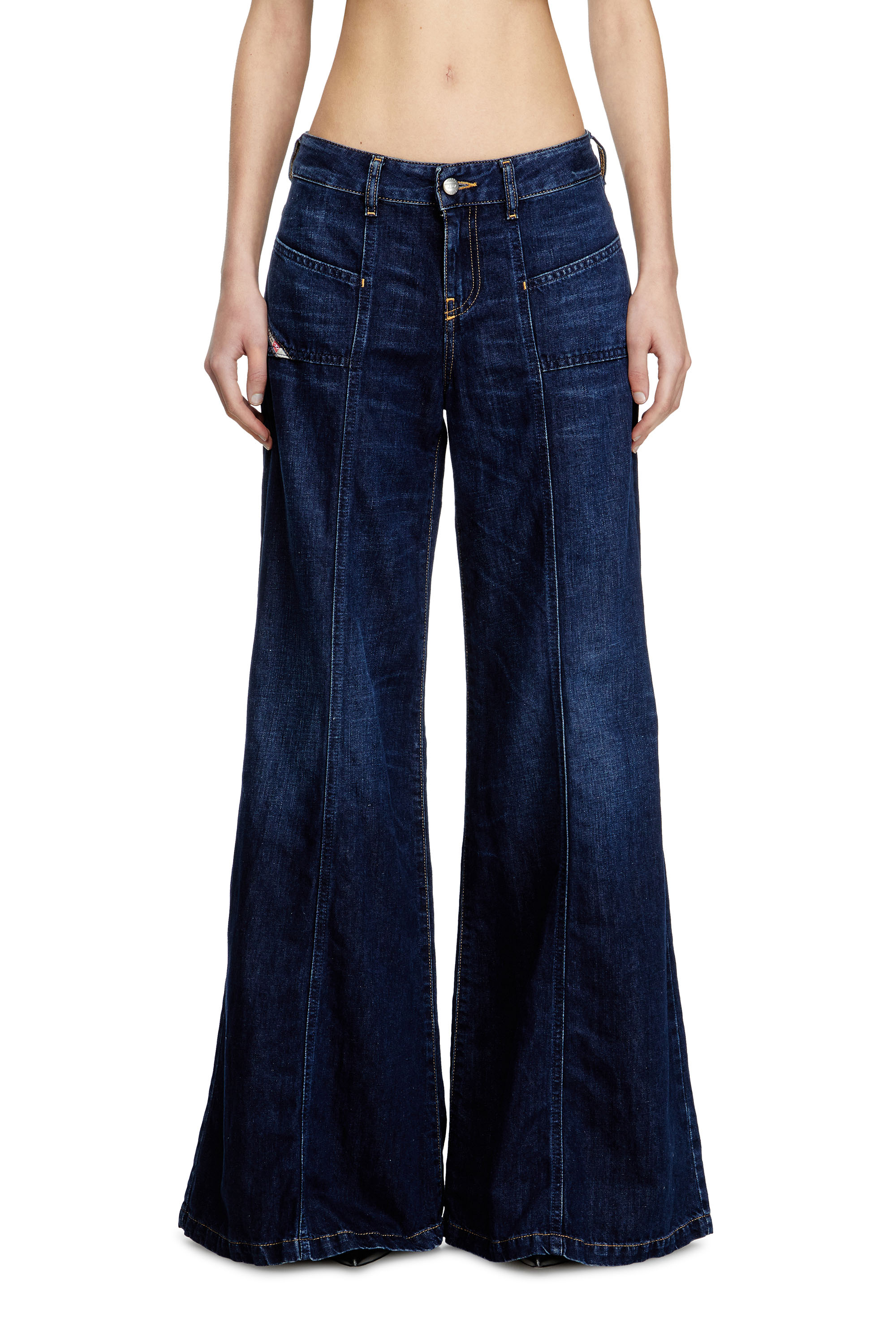 Diesel - Female's Flare Jeans D-Akii 068RA, ダークブルー - 3