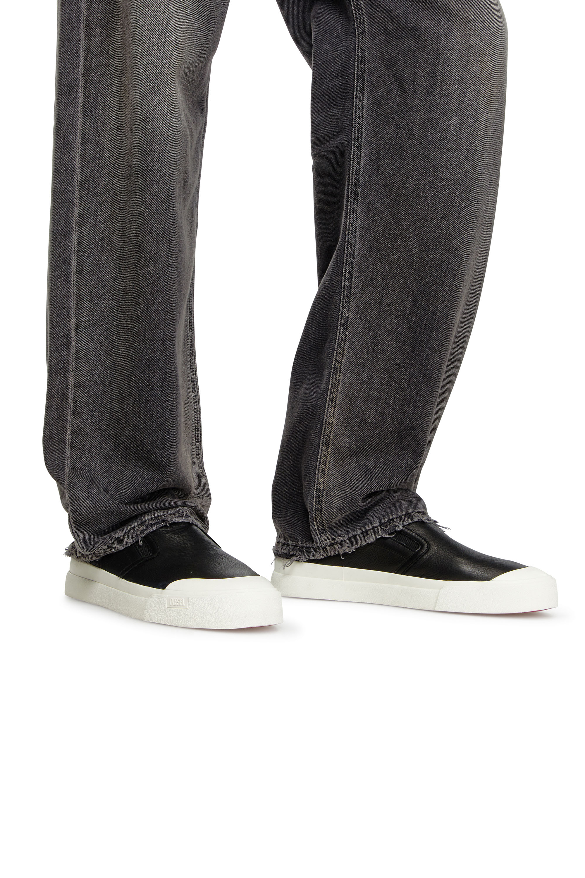 Diesel - S-ATHOS SLIP ON, Male's S-Athos-Slip-on sneakers in plain leather in ブラック - 7