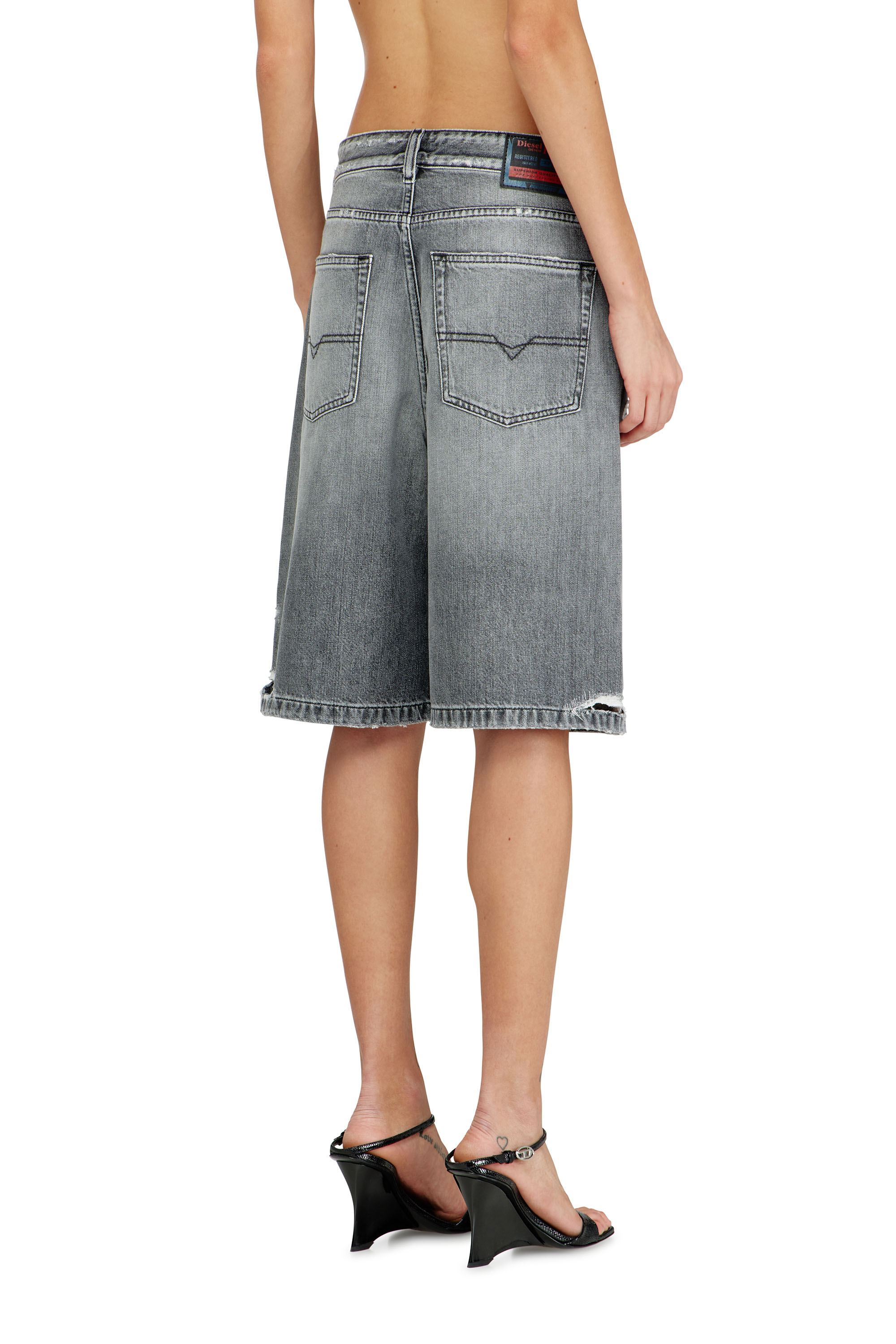 Diesel - DE-SIRE-SHORT, Female's Denim shorts with frayed hems in グレー - 3