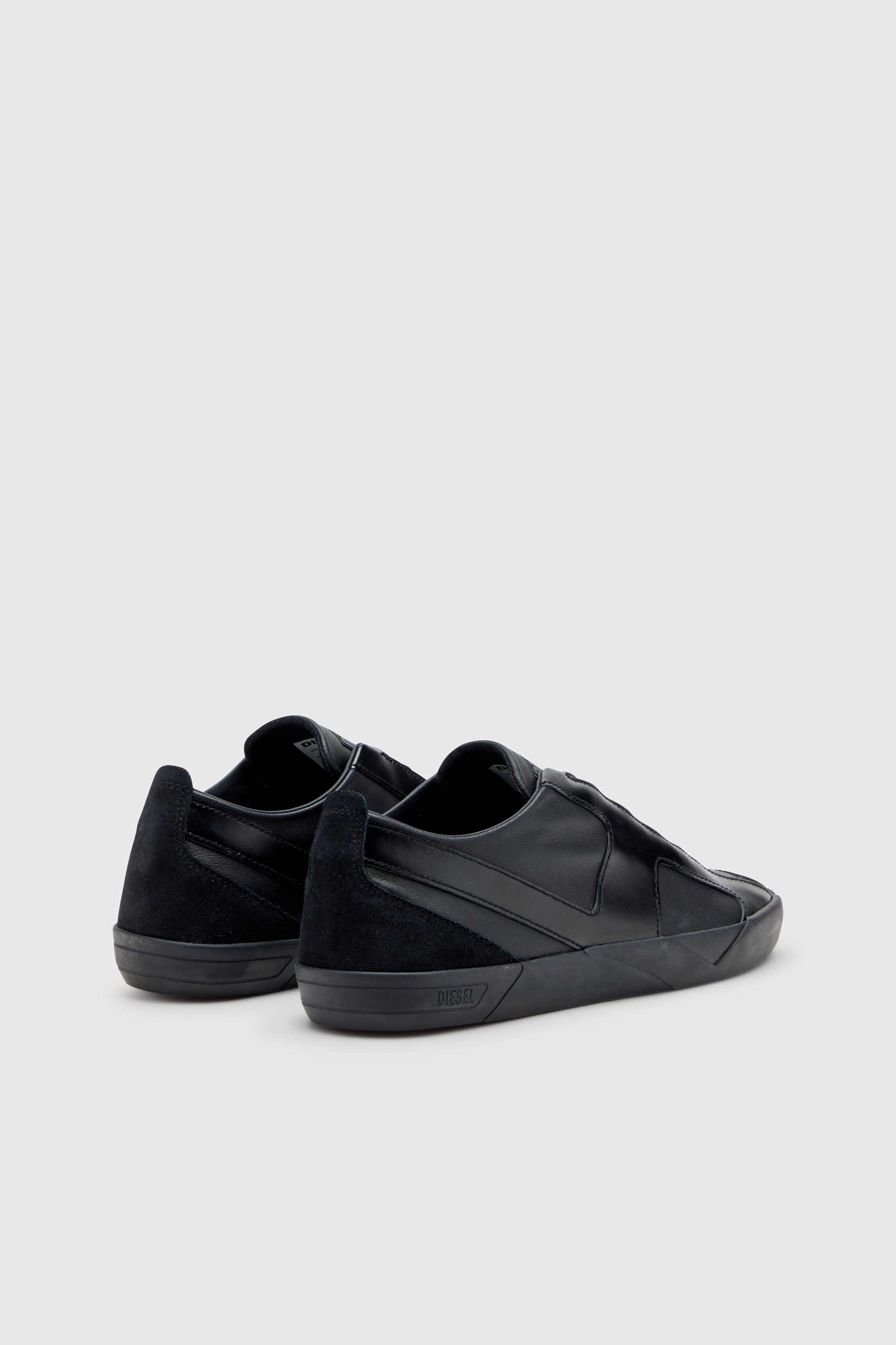 Diesel - S-SLANTE-D LOW, Male's スニーカー in ブラック - 4