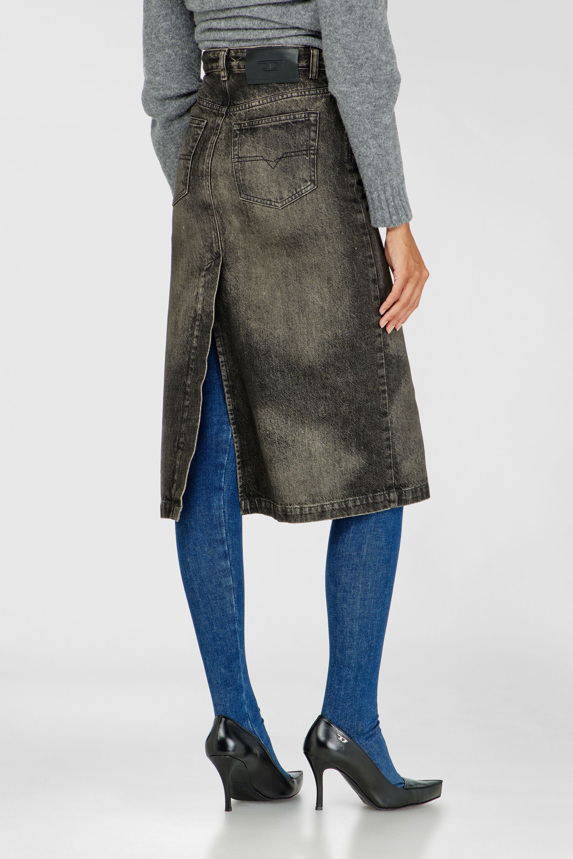 Diesel - DE-PENDY-FSJ, Female's Pencil skirt in dirty-effect denim in ダークグレー - 4