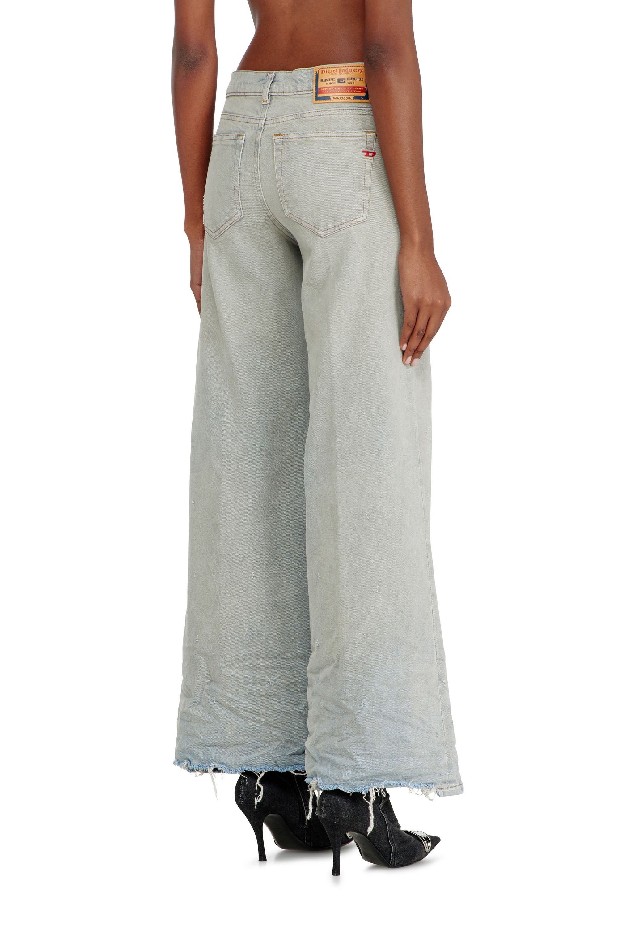 Diesel - Female's Flare Jeans 1978 D-Akemi 09N47, ライトブルー - 3