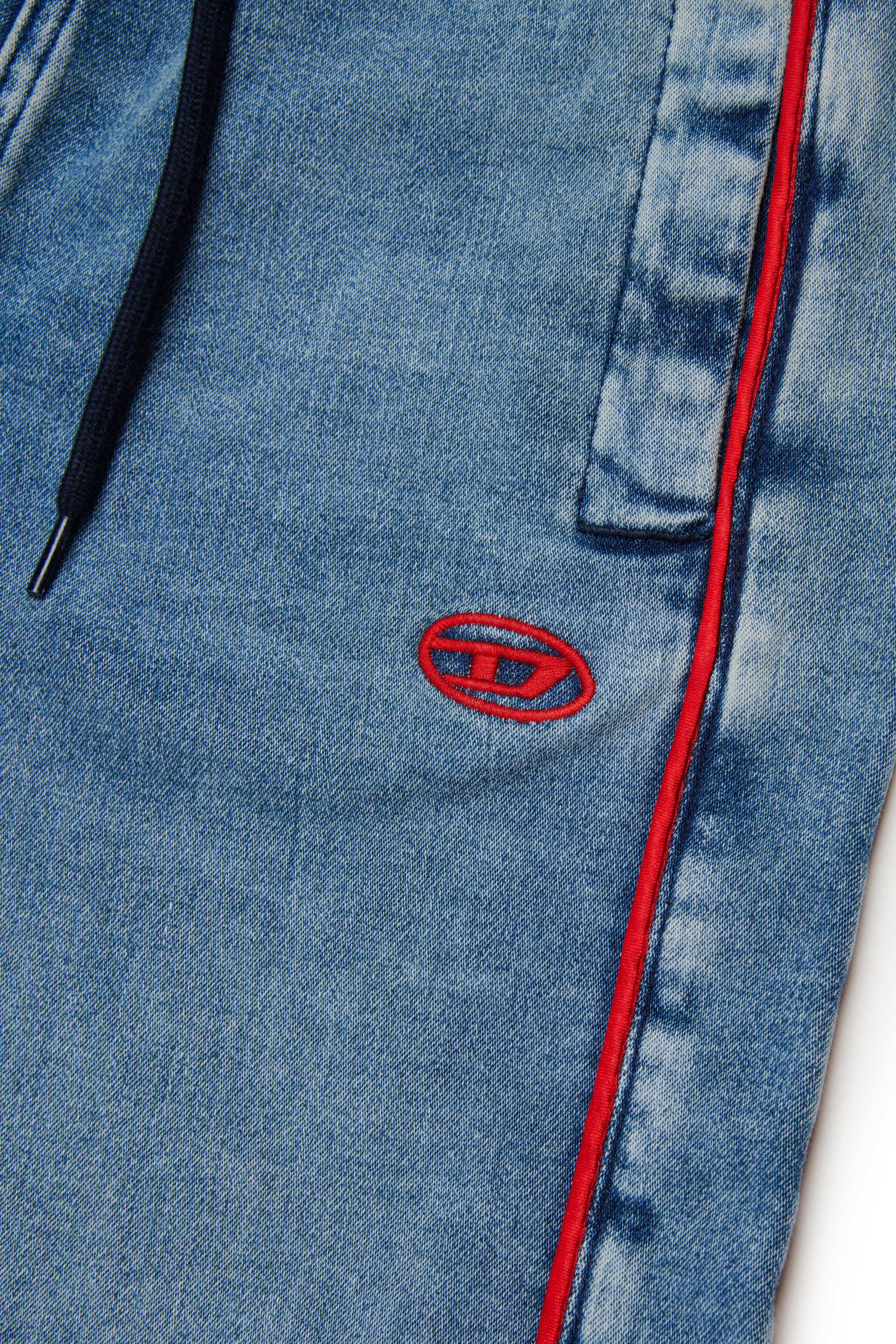 Diesel - D-AXOR-SHORT-J JJJ, Male's ジョグ ショートパンツ in ミディアムブルー - 4