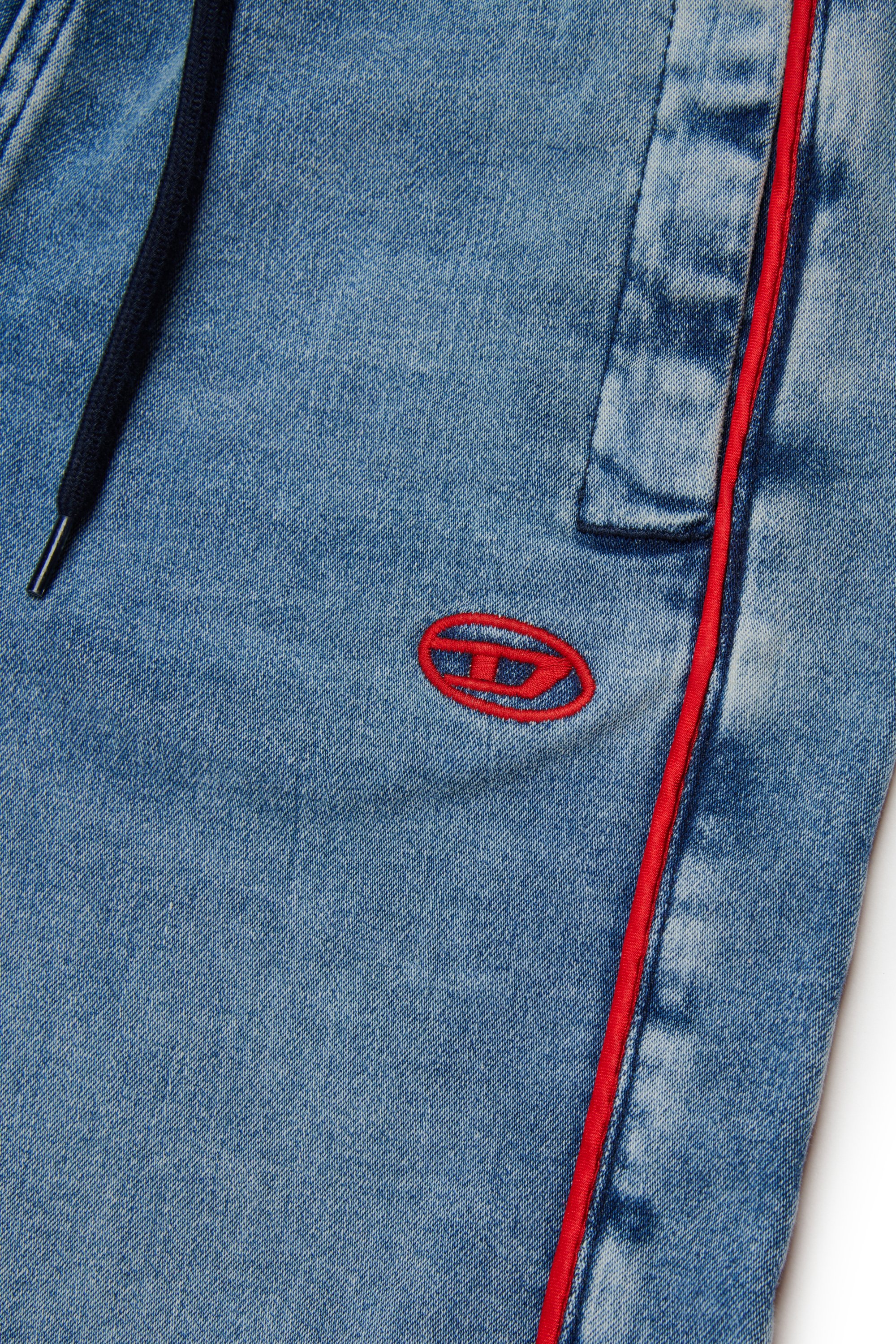 Diesel - D-AXOR-SHORT-J JJJ, Male's ジョグ ショートパンツ in ミディアムブルー - 4