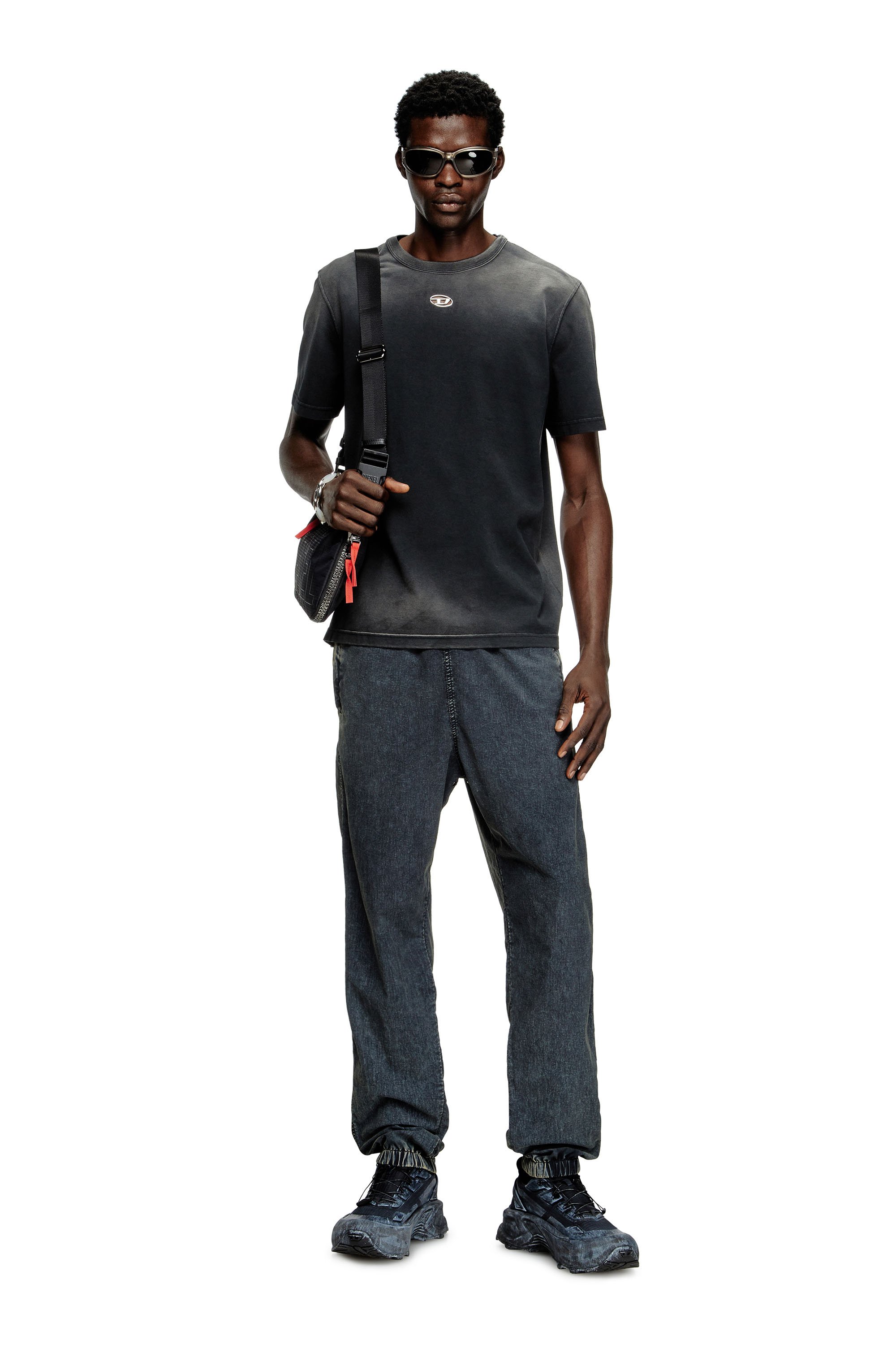 Diesel - T-ADJUST-T1, Male's Faded T-shirt with cut-out Oval D in ブラック - 2