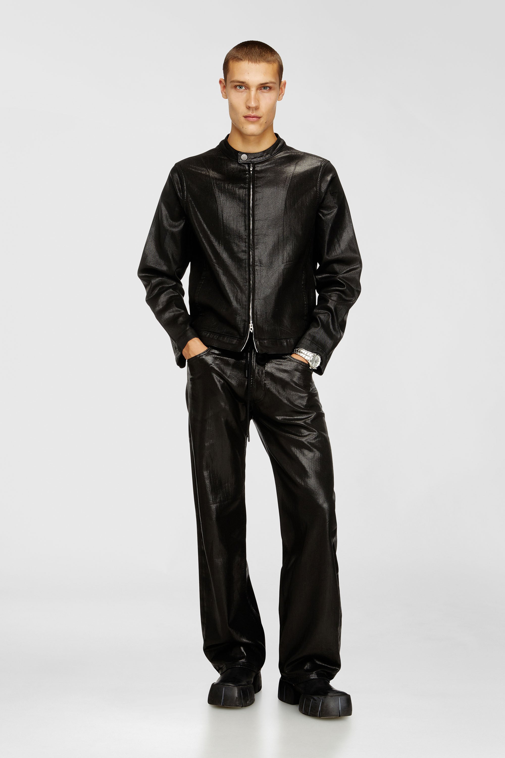 Diesel - Male's Relaxed 2080 D-Reel Joggjeans&reg; 068VD, ブラック/ダークグレー - 1