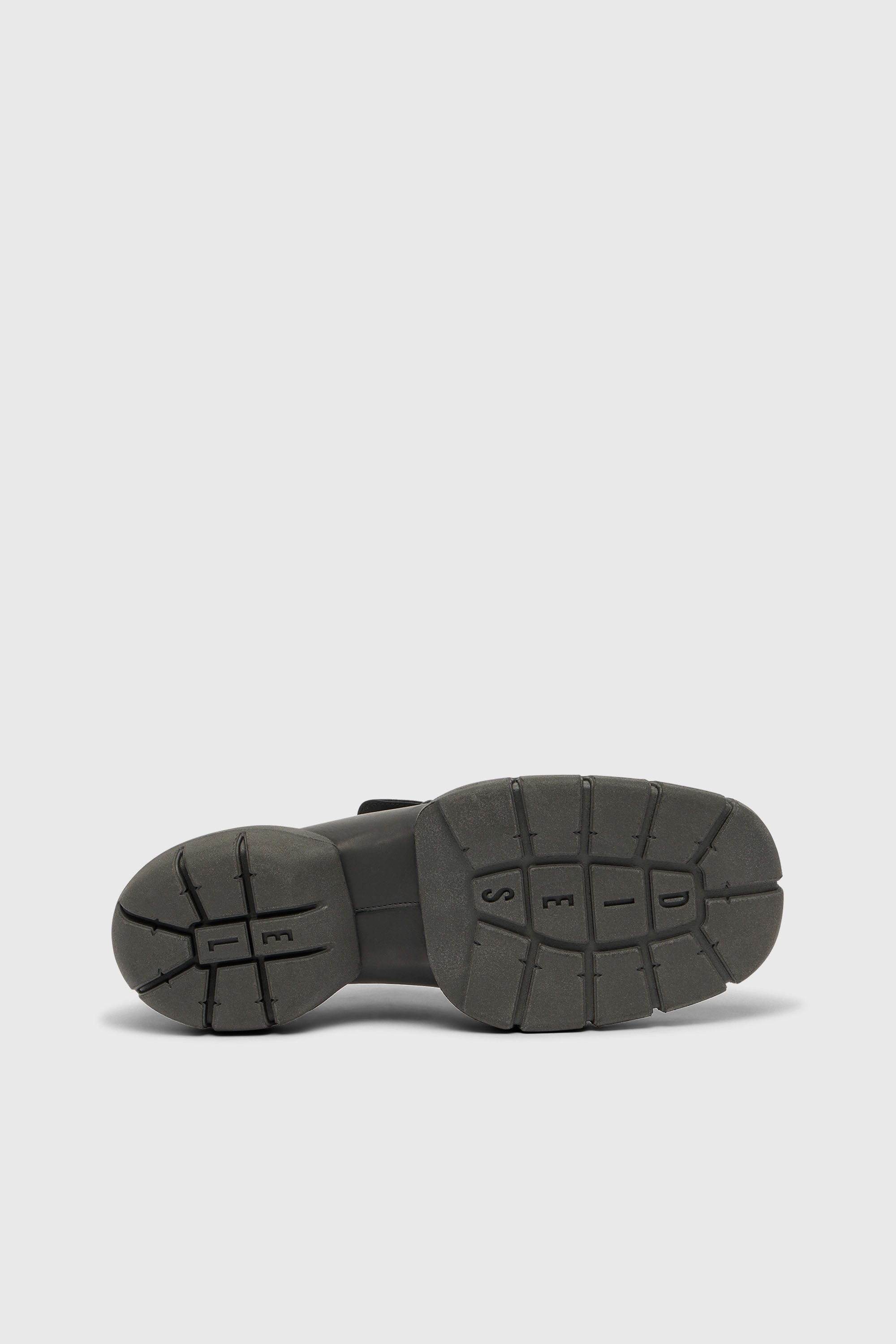 Diesel - D-MATHIEU SC, Male's D-Mathieu-Brushed leather loafer with rubber sole in ブラック - 4