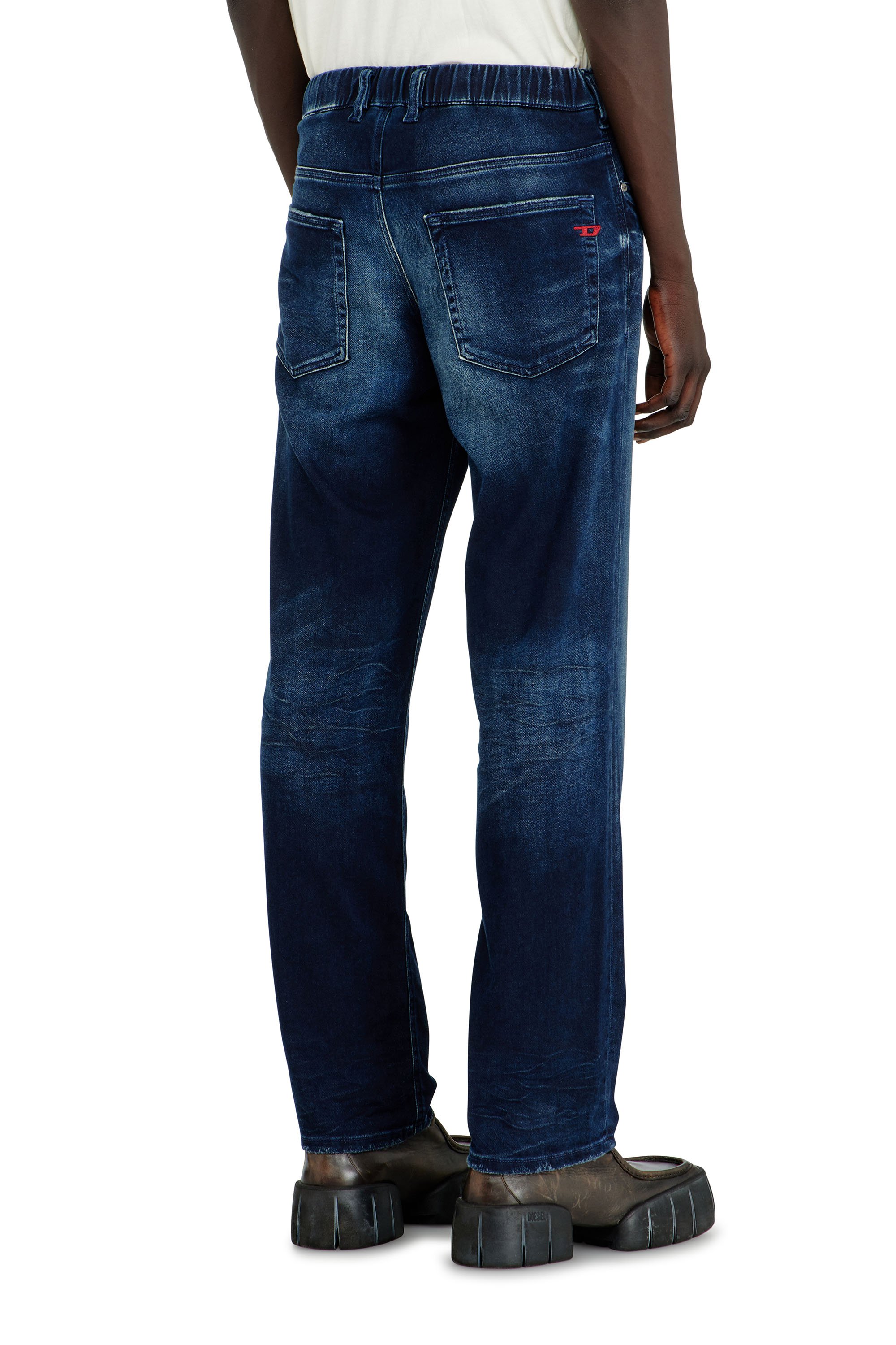 Diesel - Male's Regular 2090 D-Veekley Joggjeans&reg; 09P93, ダークブルー - 4