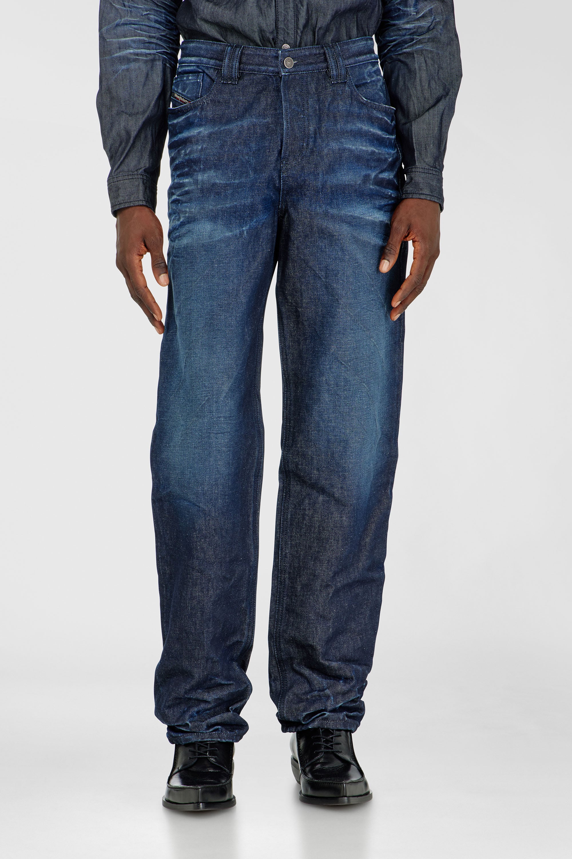 Diesel - Male's Regular Jeans 1991 D-Voeed 007GF, ダークブルー - 1