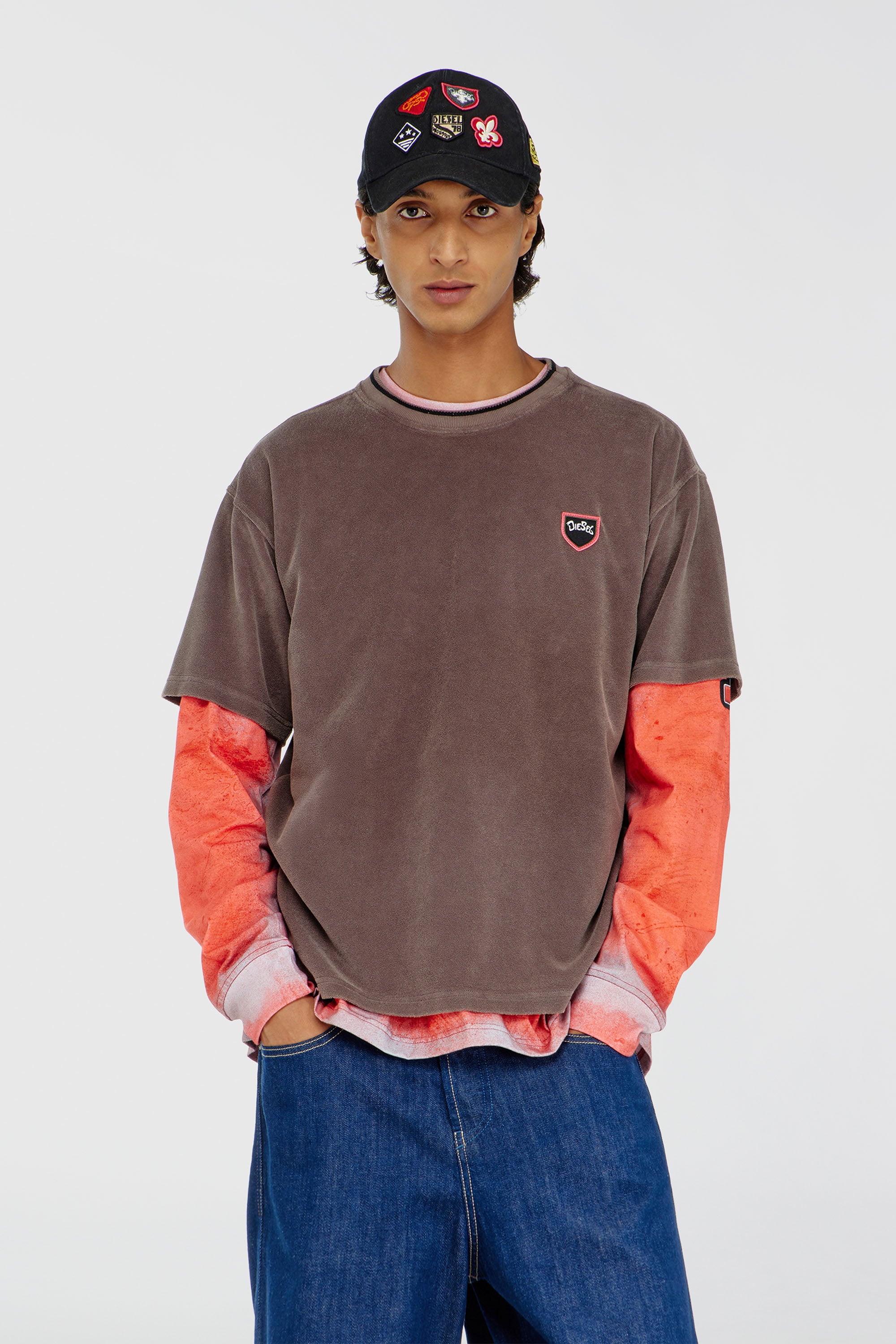 Diesel - T-SPONGY, Male's Tシャツ in ブラウン - 1
