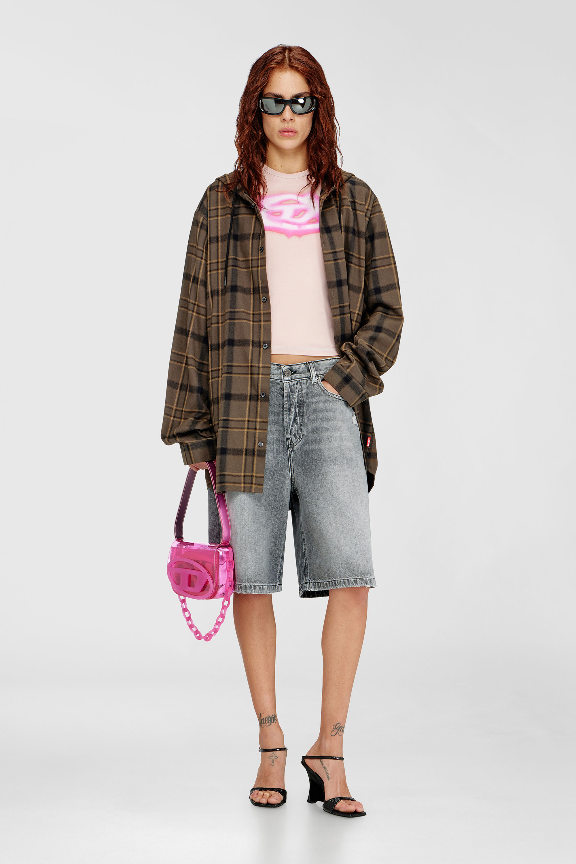 Diesel - DE-SIRE-SHORT, Female's デニムショートパンツ in グレー - 1