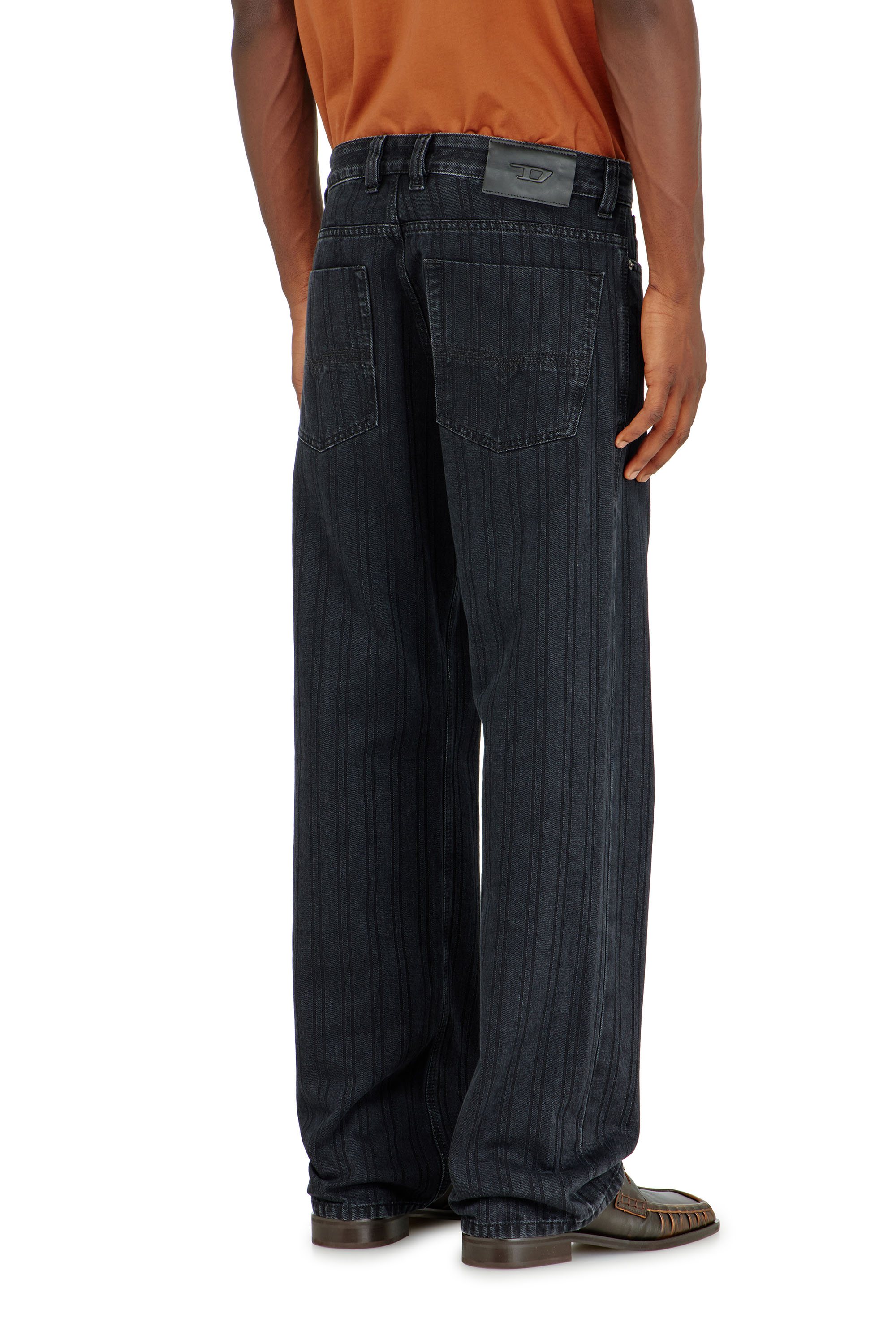 Diesel - Male's Relaxed Jeans 1980 D-Eeper 09Q12, ブラック/ダークグレー - 6