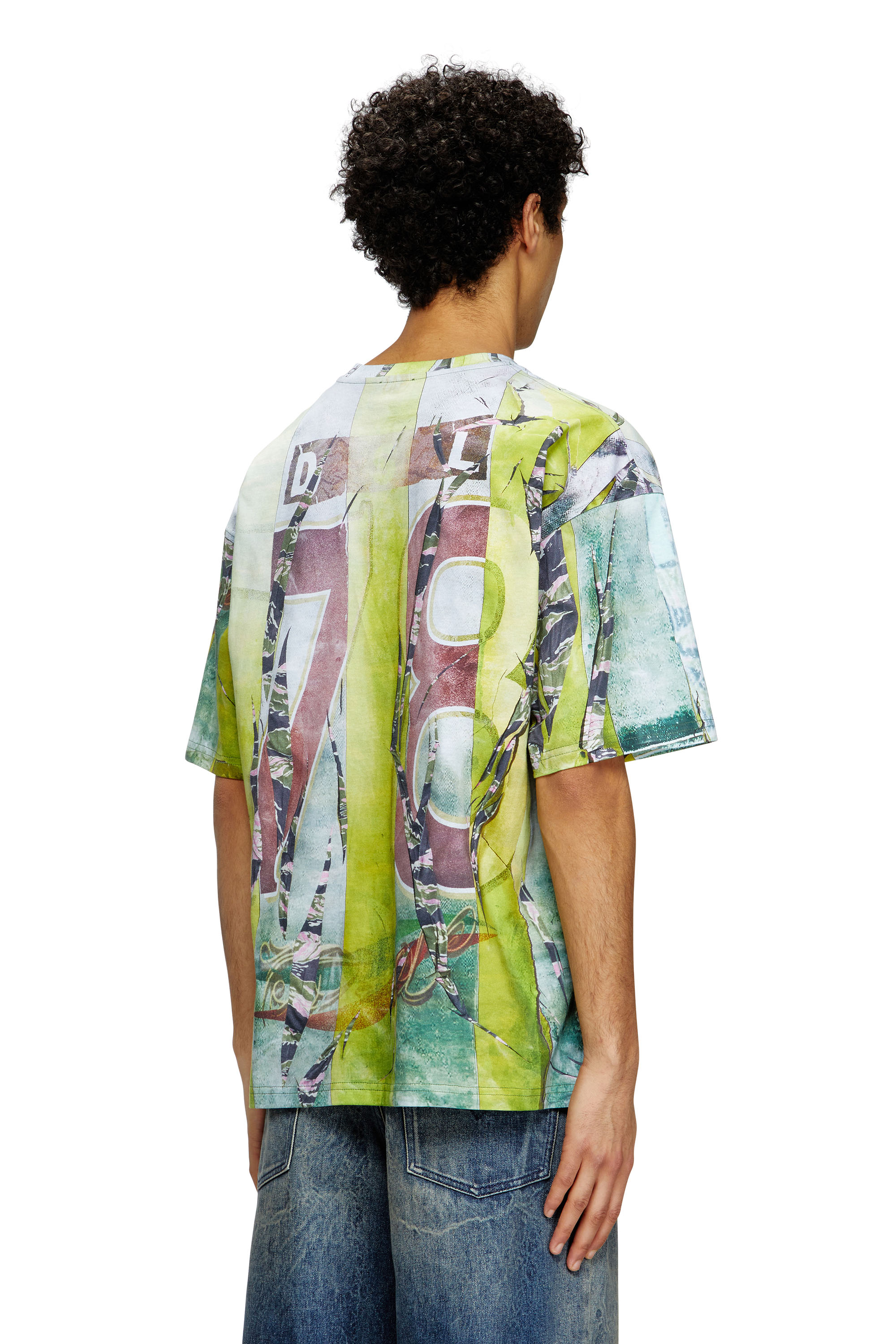 Diesel - T-BOXT-R13, Male's T-shirt with trompe l'oeil cracked print in グリーン/イエロー - 4