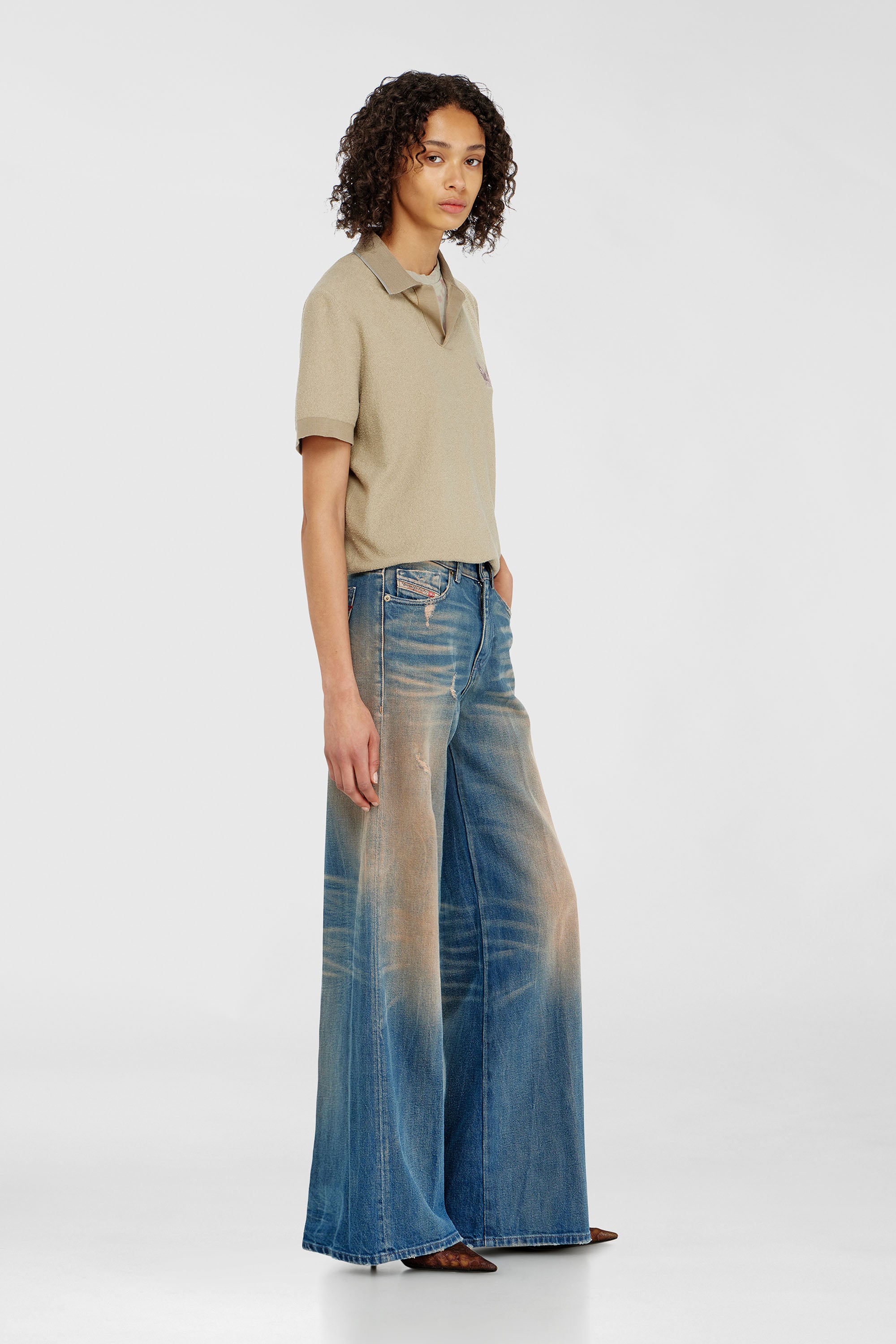 Diesel - Female's Flare Jeans 1978 D-Akemi 09P37, ダークブルー - 2