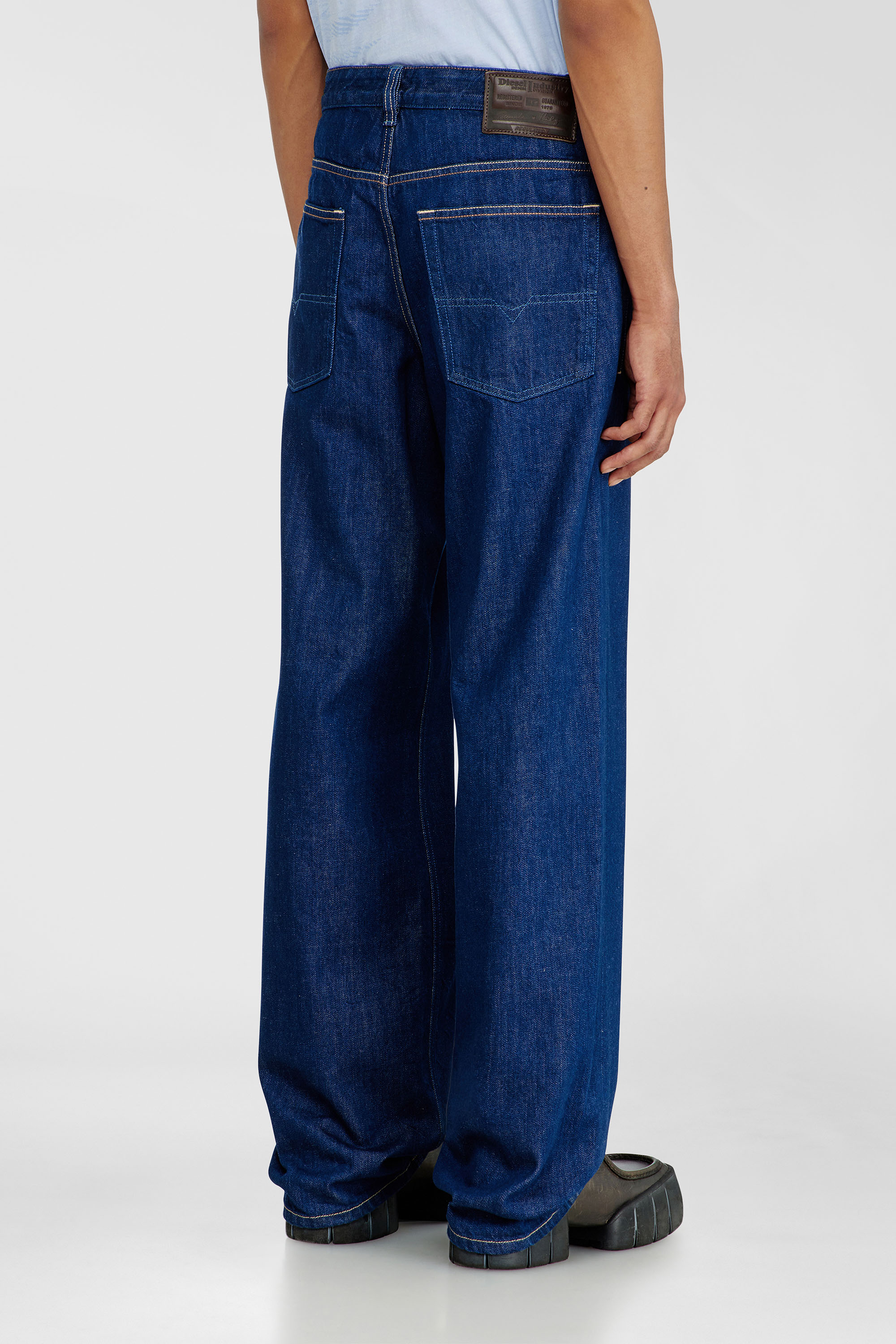 Diesel - Male's Relaxed Jeans 2001 D-Macro 09Q09, ダークブルー - 6