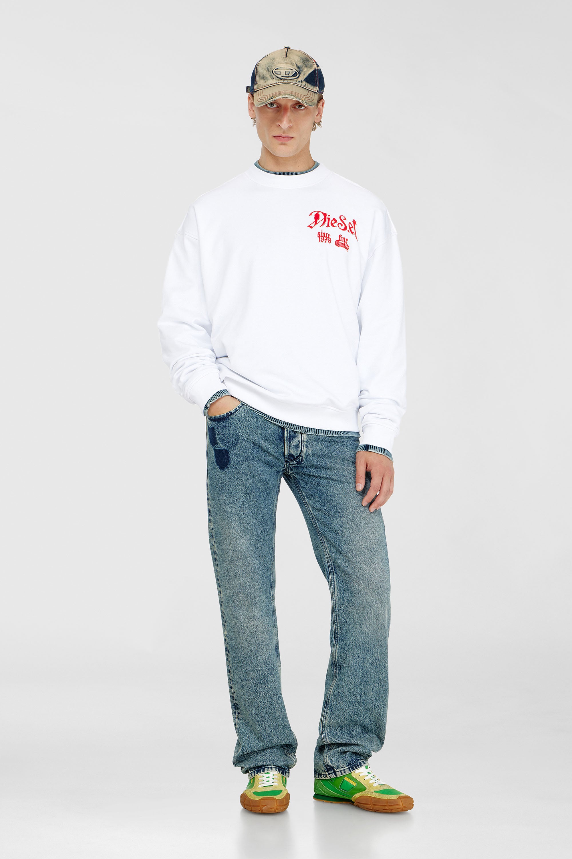 Diesel - S-BOXT-AA2, Male's プルオーバースウェット in ホワイト - 2