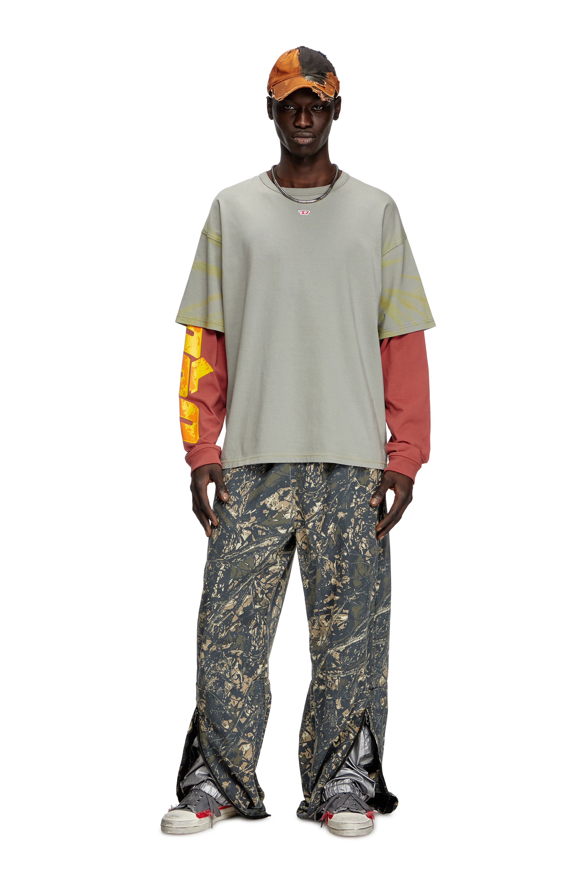 Diesel - T-BOXT-DB-LS, Male's 長袖Tシャツ in グレー/レッド - 1