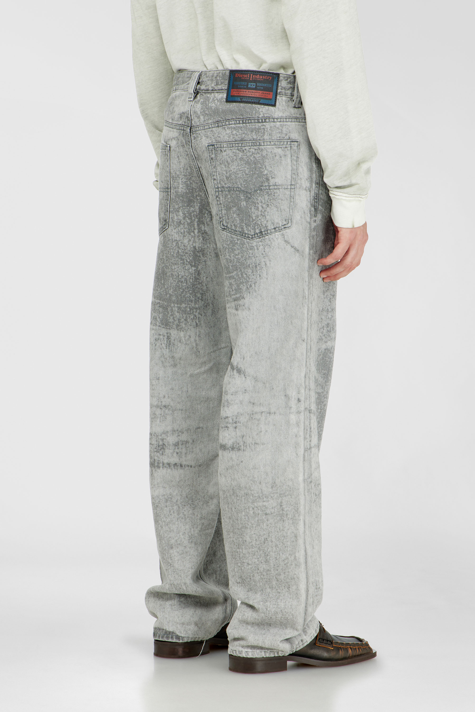 Diesel - Male's Relaxed Jeans 2001 D-Macro 09Q25, ライトグレー - 6