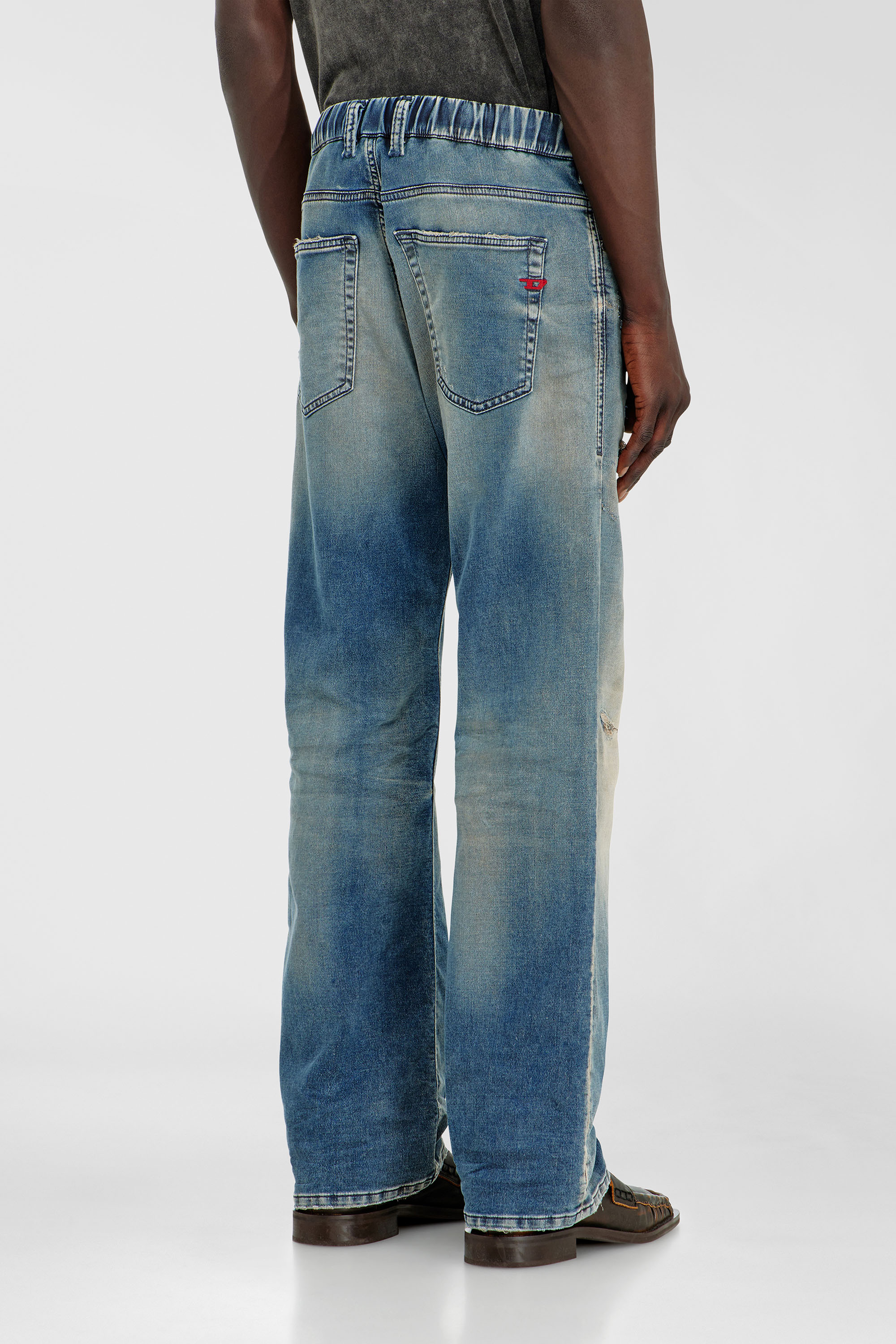 Diesel - Male's Relaxed 2080 D-Reel Joggjeans&reg; 068WY, ミディアムブルー - 4