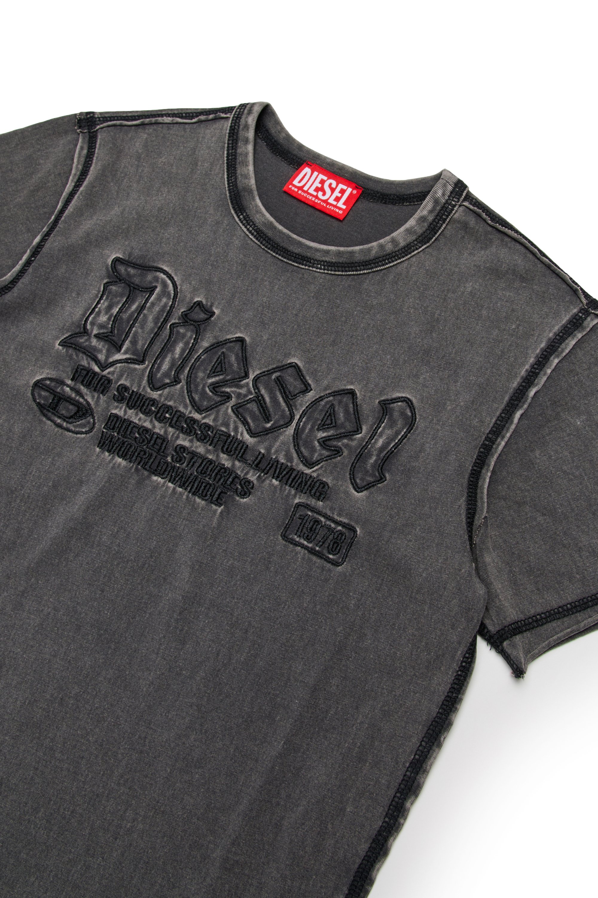 Diesel - TRAWJUST, Male's Tシャツ in ブラック - 3
