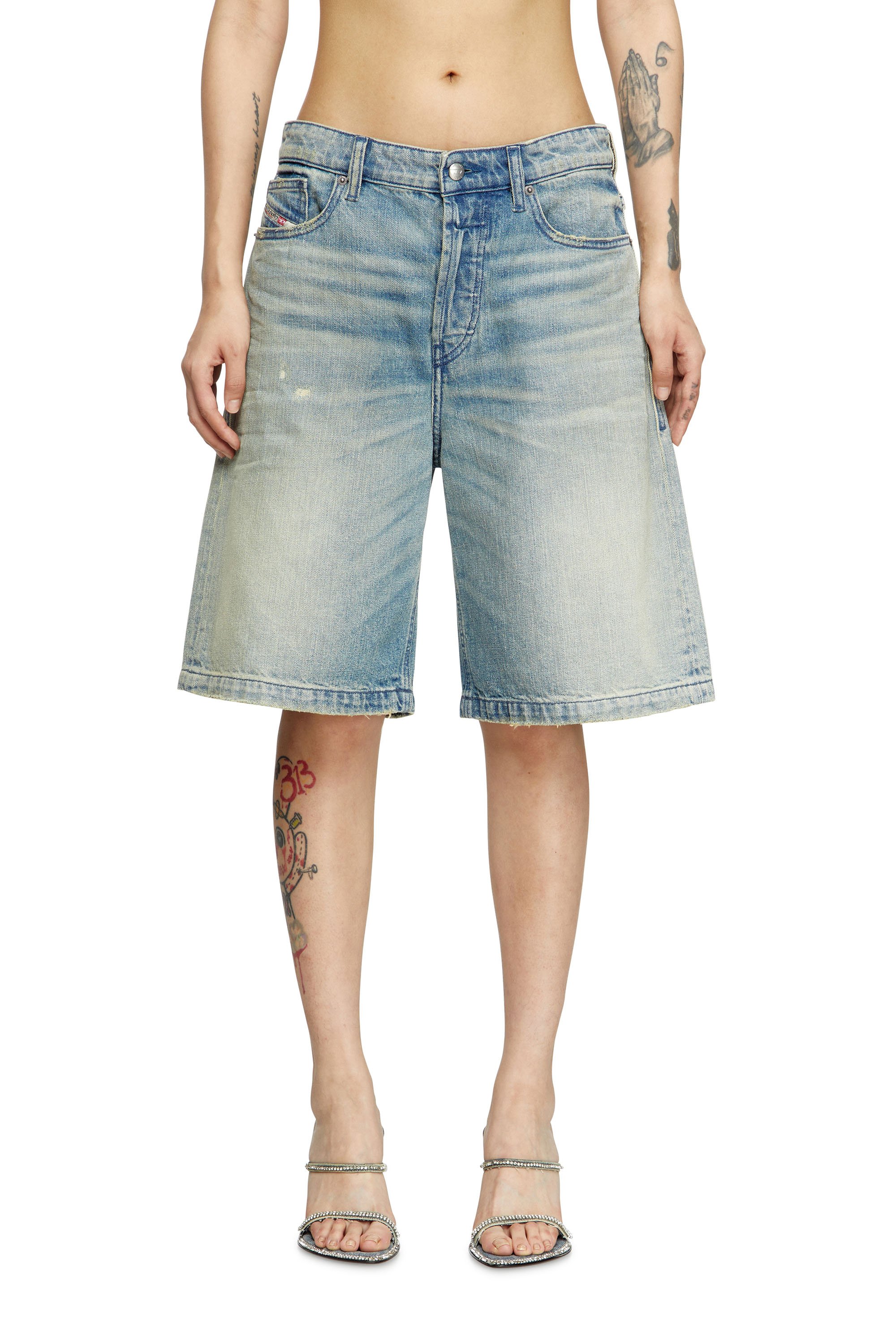 Diesel - DE-SIRE-SHORT, Female's Shorts in worn-effect denim in ライトブルー - 2