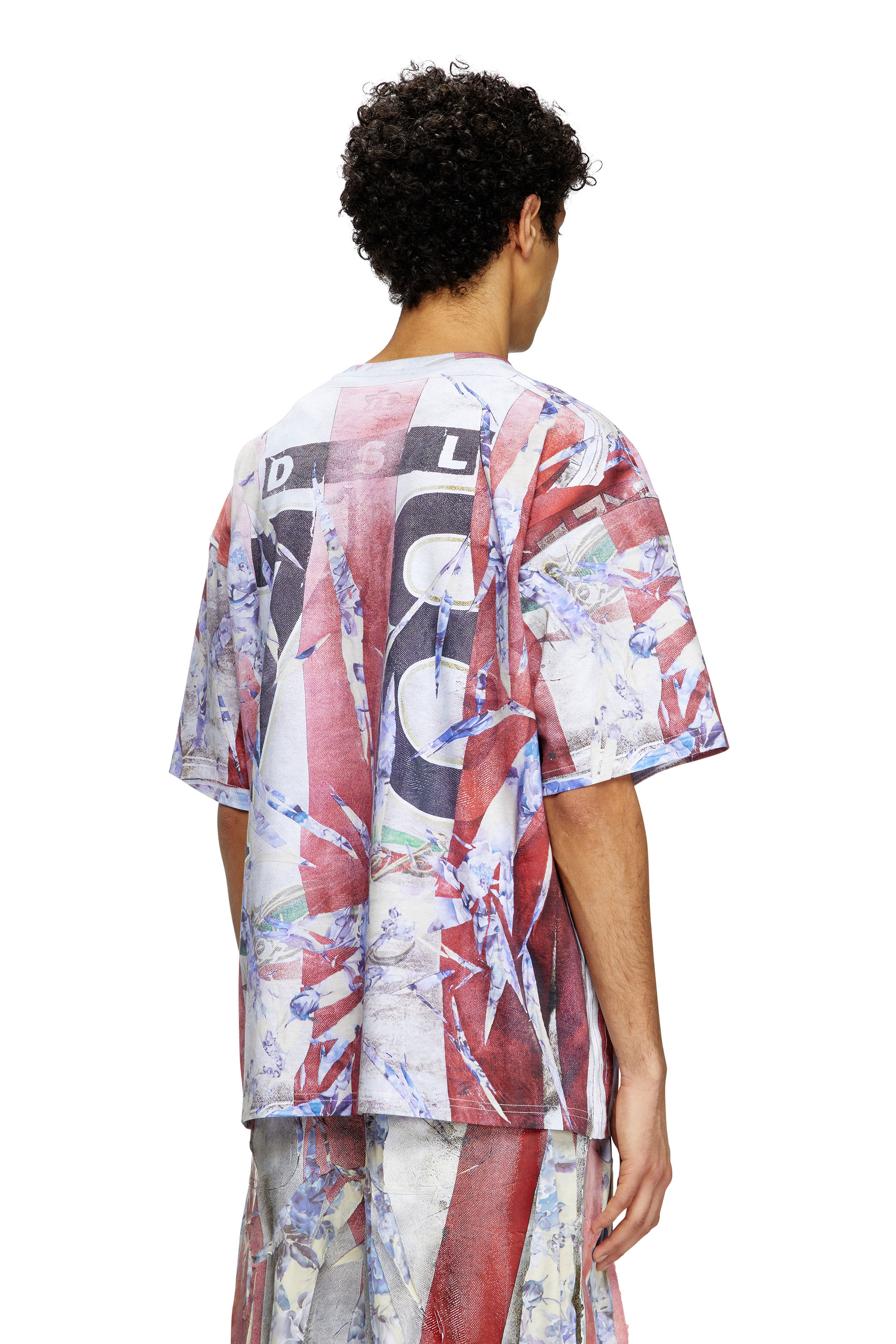 Diesel - T-BOXT-R13, Male's T-shirt with trompe l'oeil cracked print in レッド/ホワイト - 4