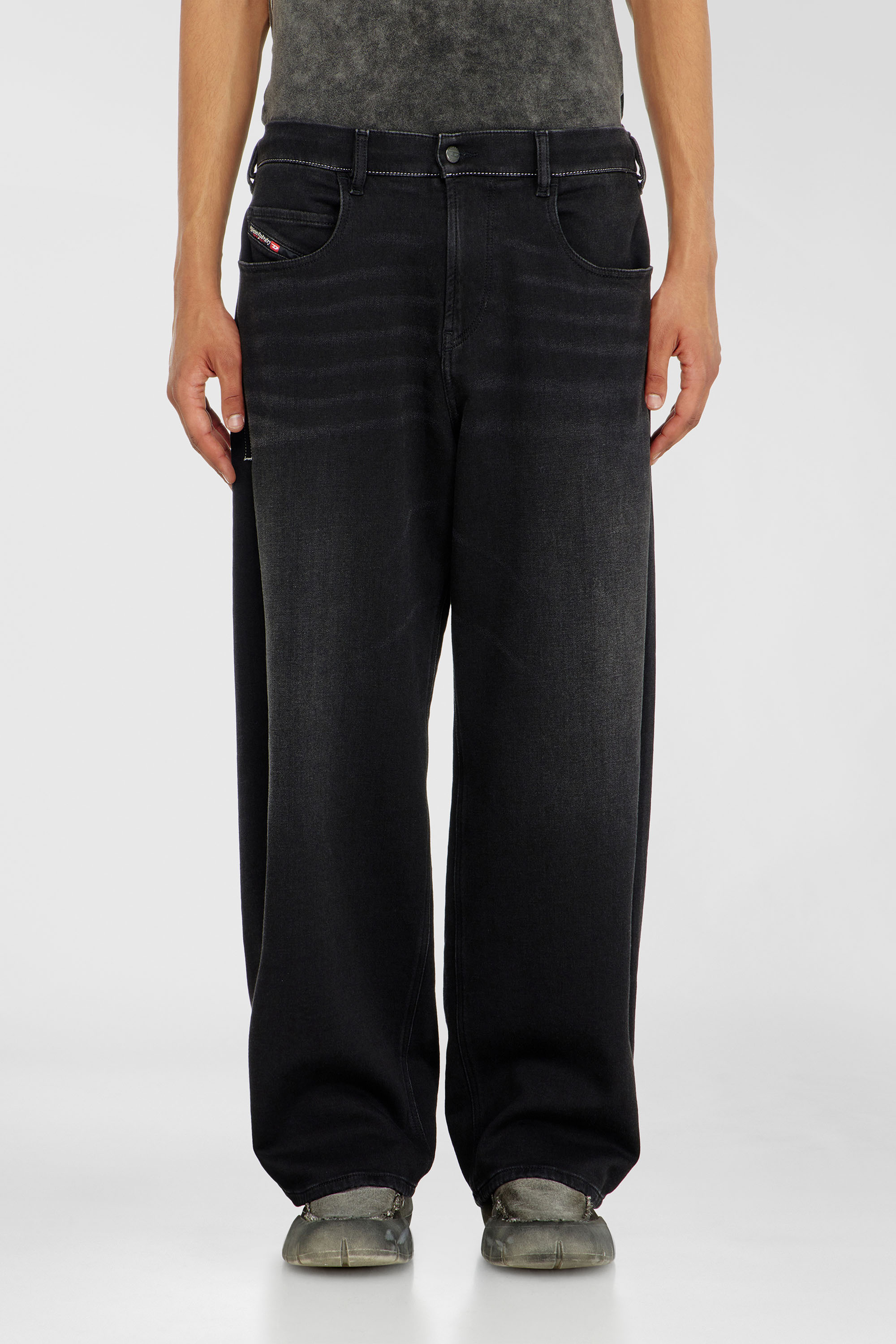 Diesel - Unisex's Relaxed 2097 D-Enim-M Joggjeans&reg; 09P90, ブラック/ダークグレー - 1