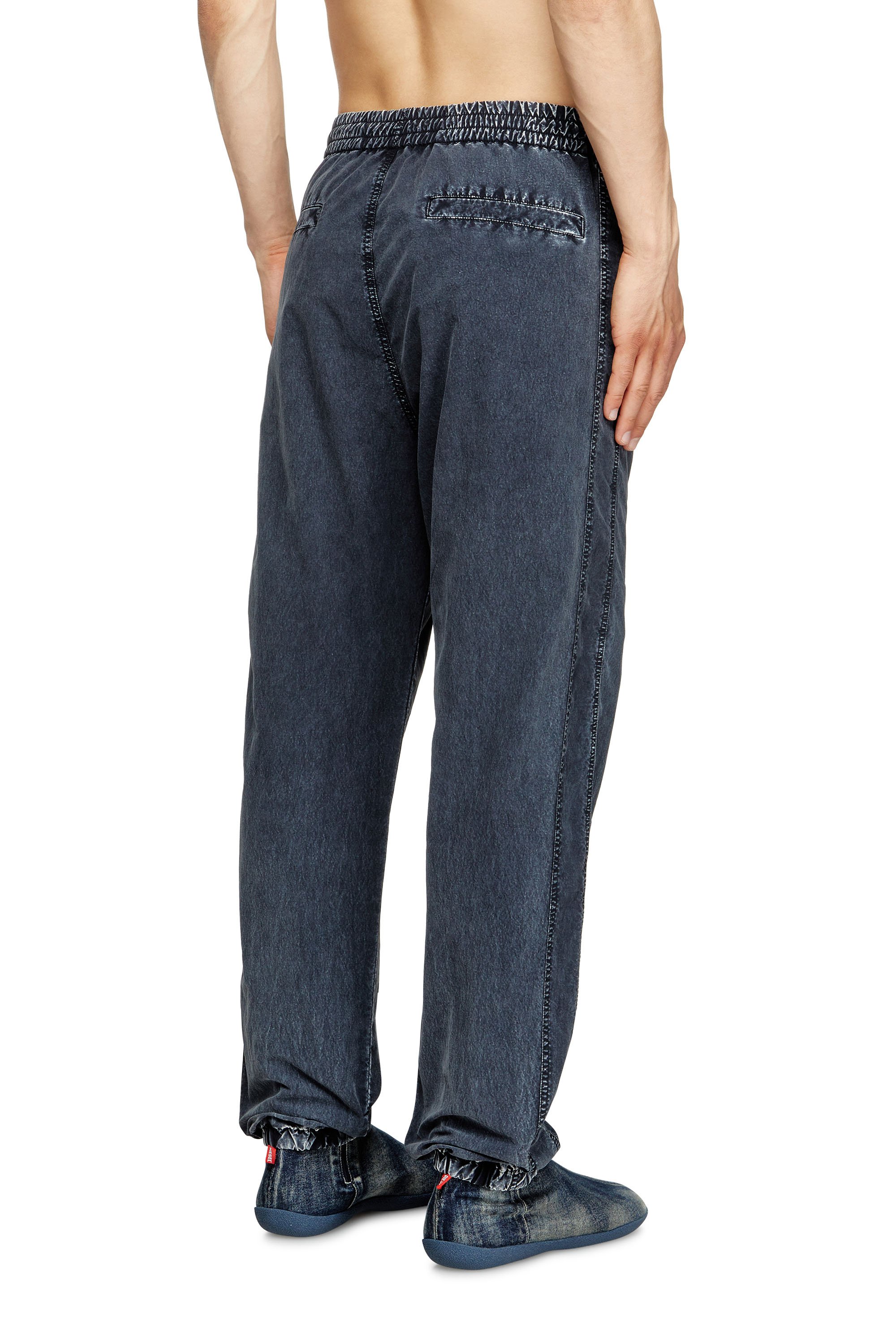 Diesel - P-WILSON, Male's Pants in recycled nylon taslan in ダークブルー - 4