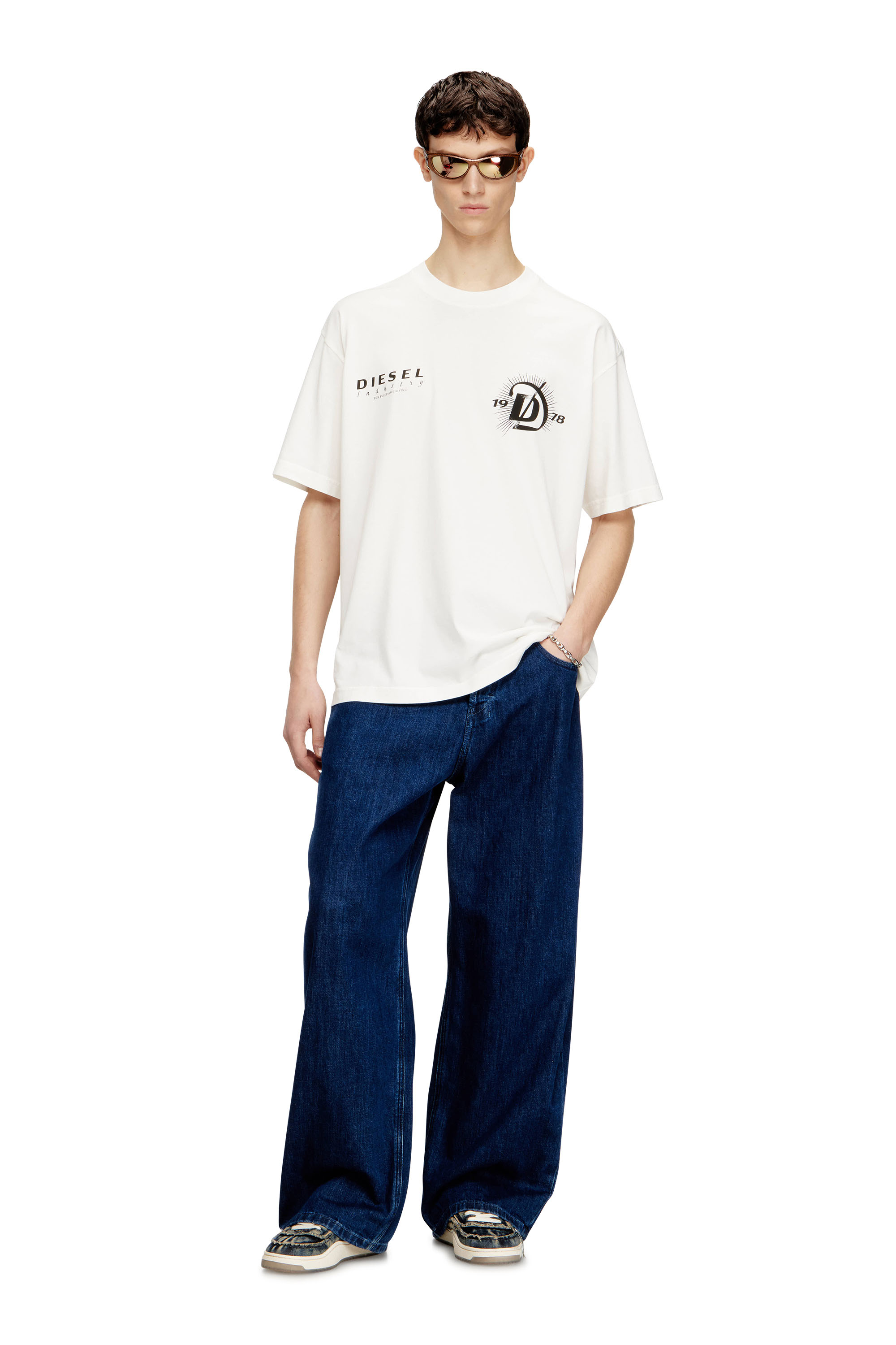 Diesel - T-BOGGY-V6, Male's Jersey T-shirt with iconic prints in ホワイト - 1