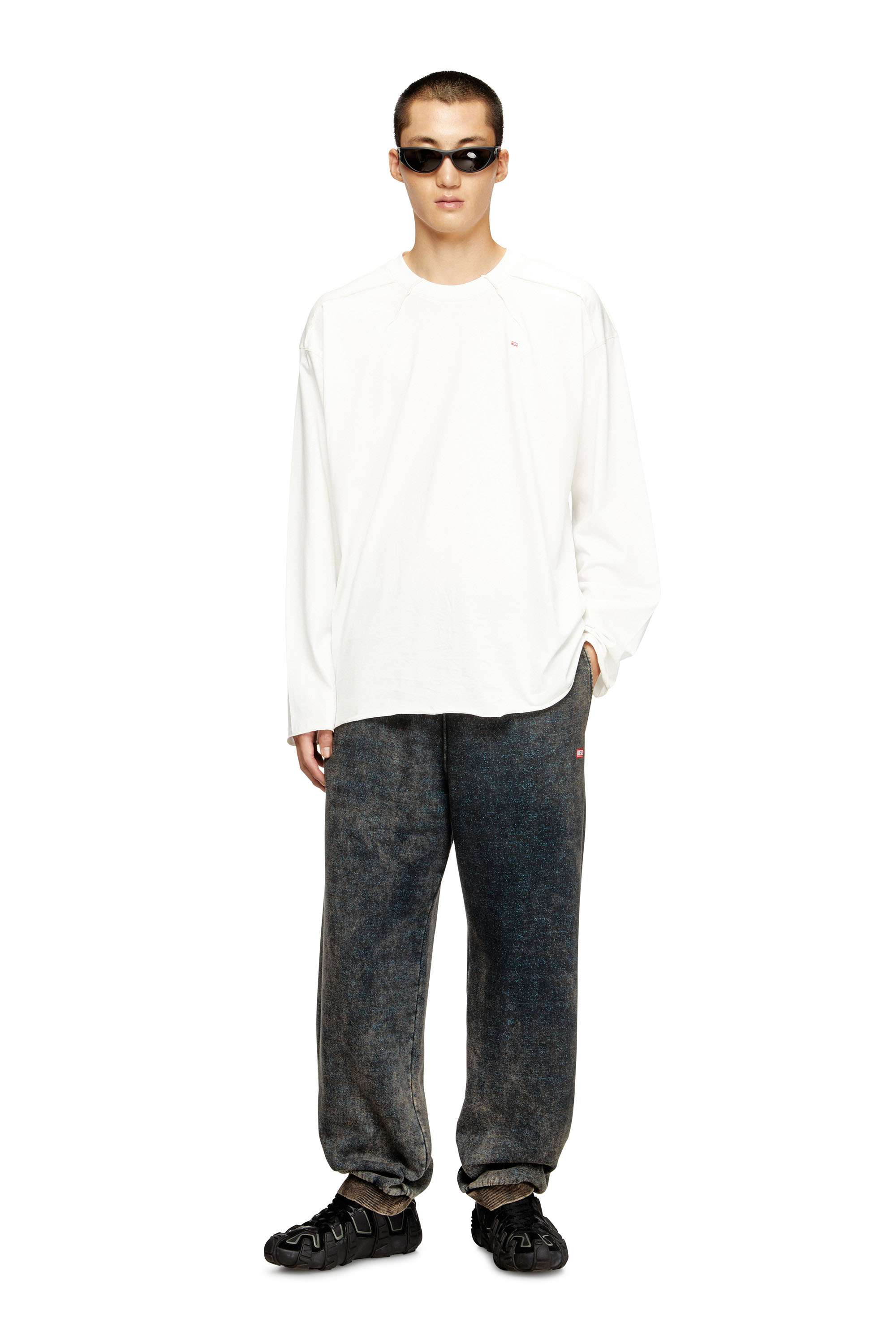 Diesel - T-CRAHOR-BOXT-LS-T1, Male's 長袖Tシャツ in ホワイト - 1