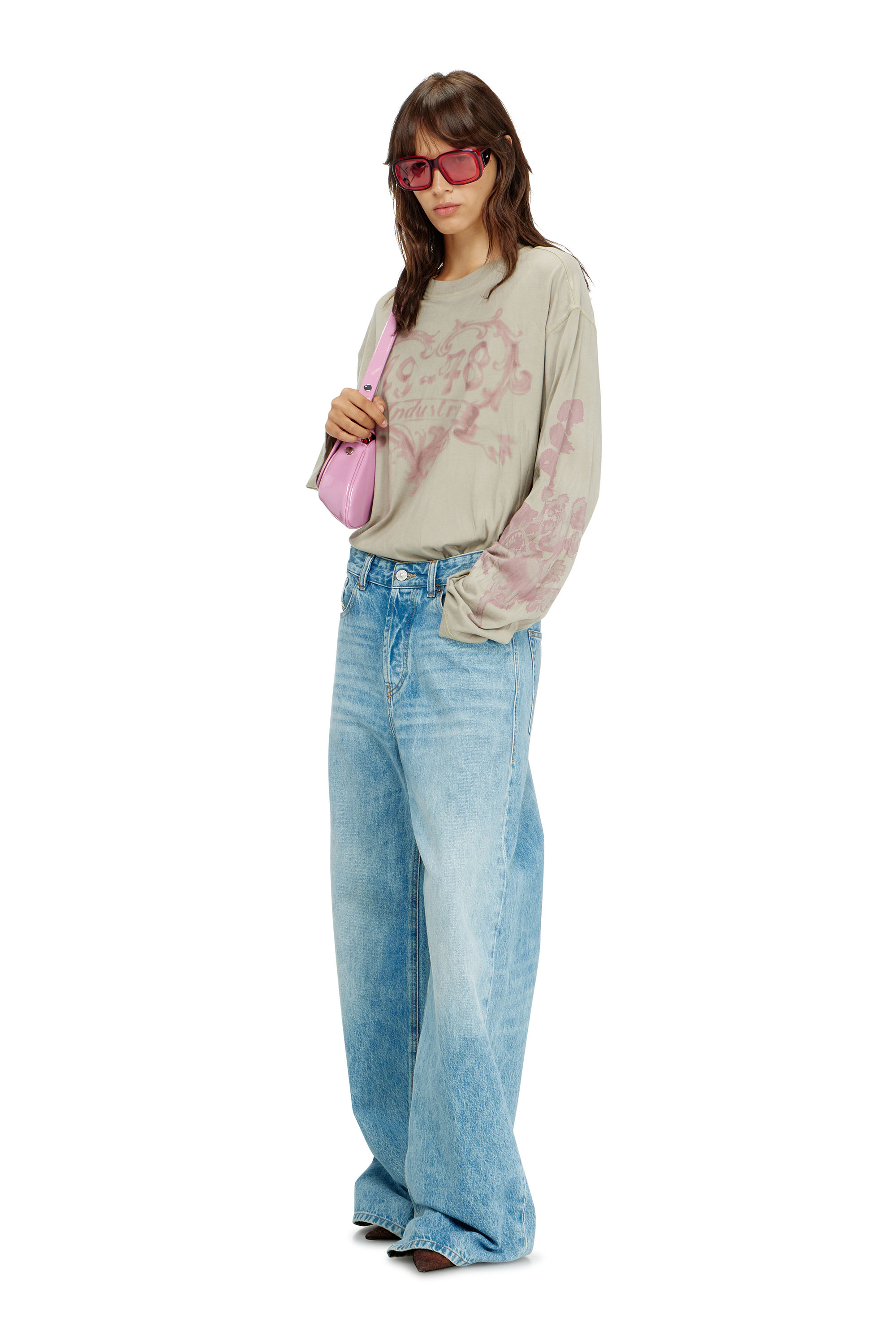 Diesel - T-HILARY-LS-AA1, Female's 長袖Tシャツ in ピンク/ベージュ - 1