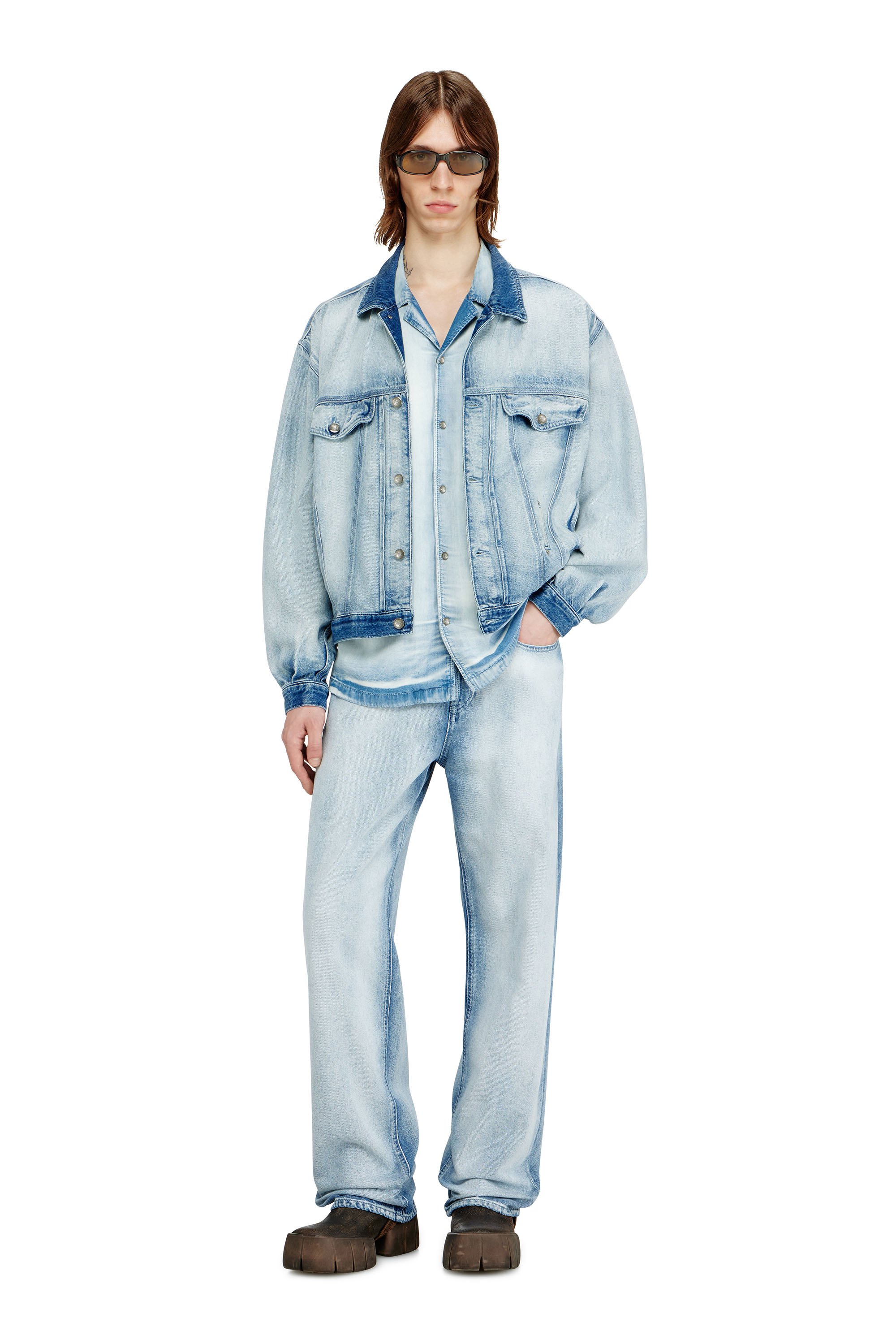 Diesel - Male's Relaxed Jeans 2001 D-Macro 09P29, ライトブルー - 2