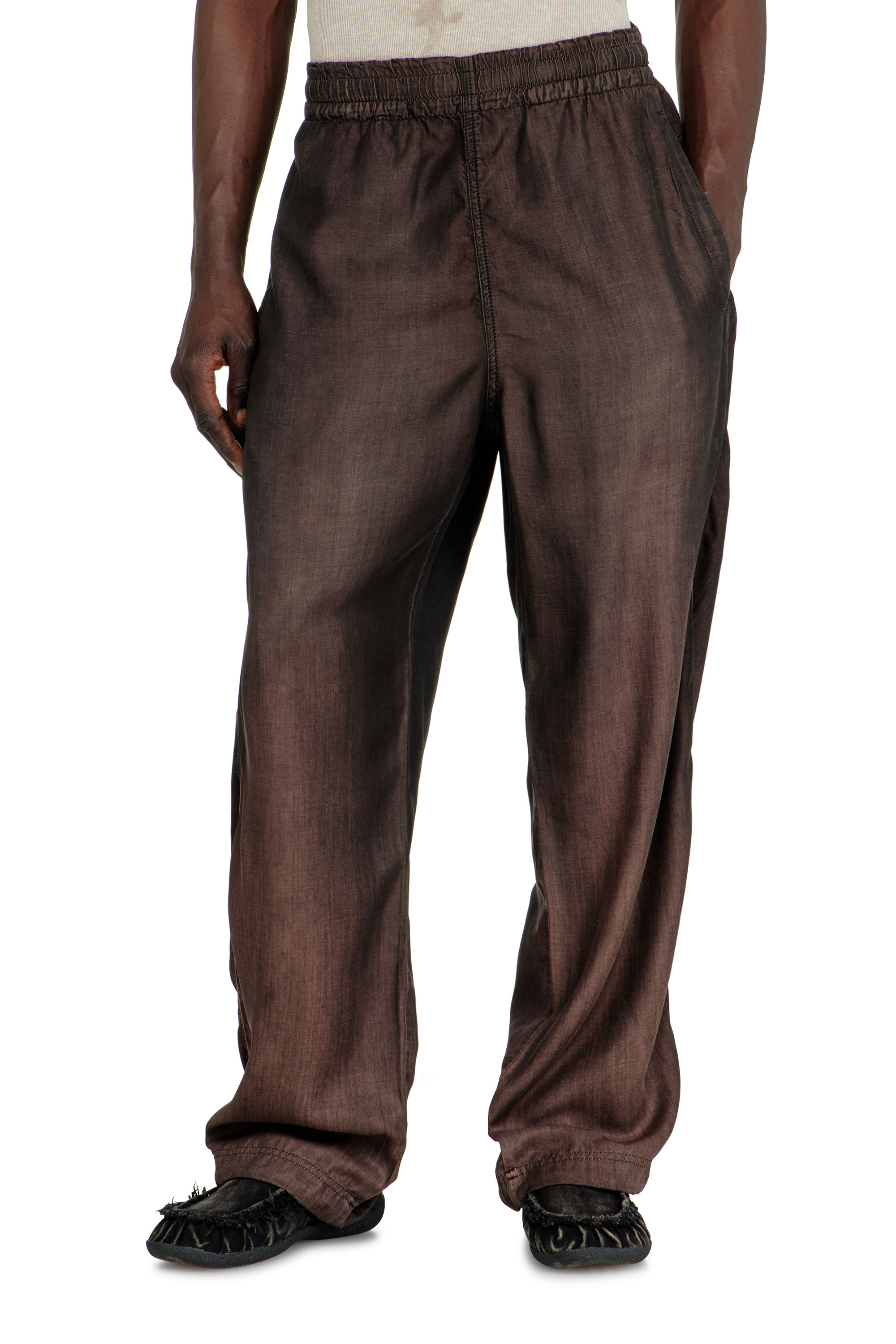 Diesel - Unisex's Relaxed Jeans D-Roder 068YF, ダークブラウン - 2