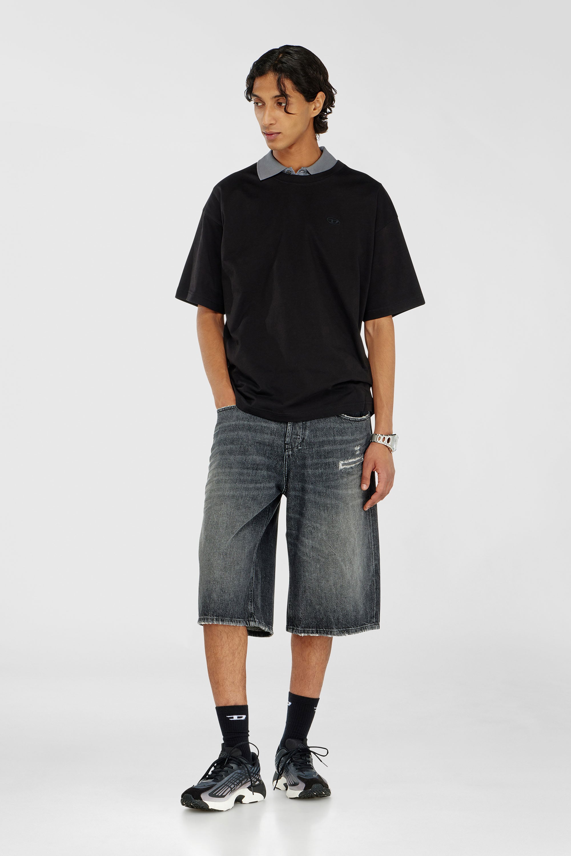 Diesel - T-BOXT-AA18, Male's Tシャツ in ブラック - 2