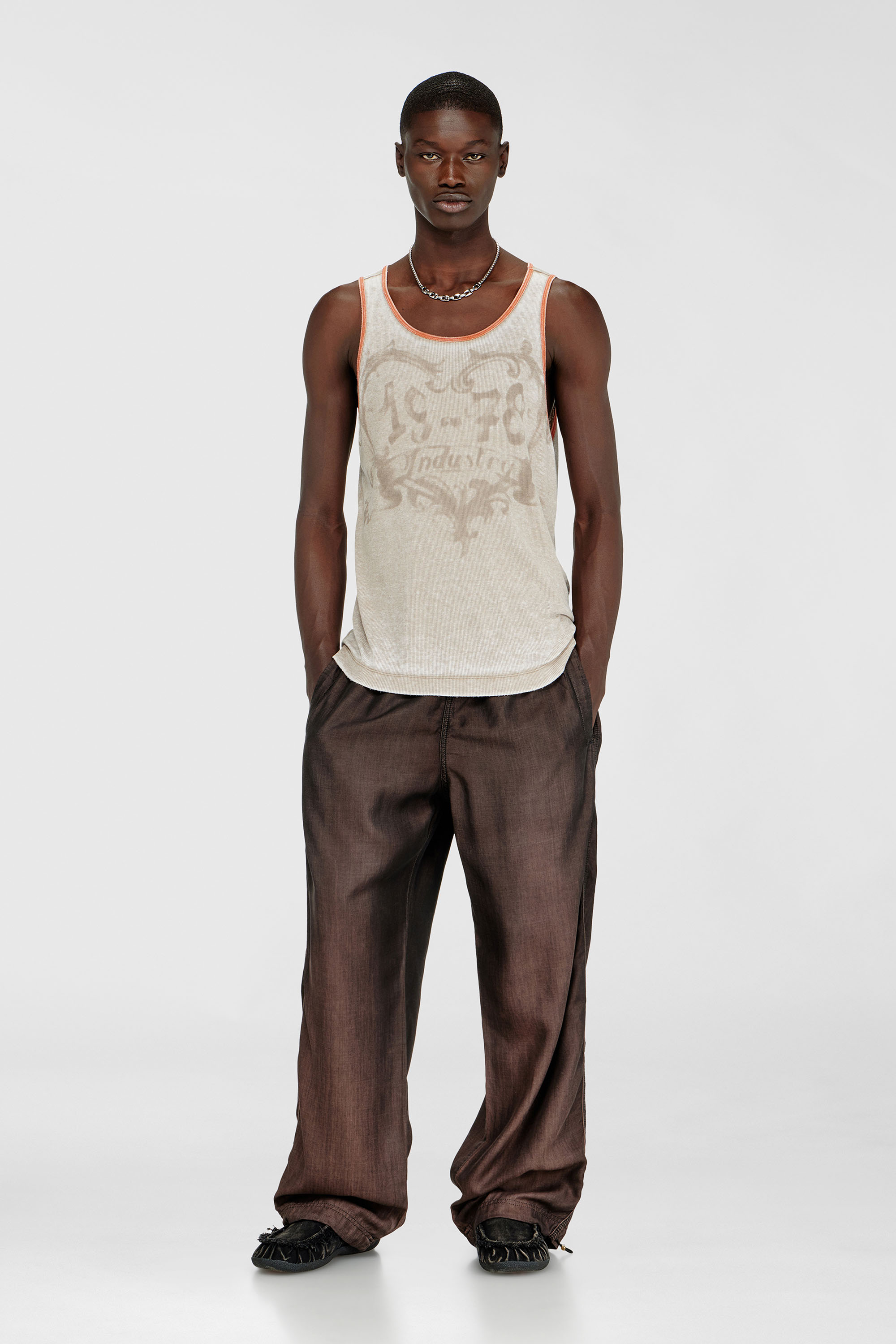 Diesel - T-HIRST, Male's スリーブレストップ in ベージュ - 1
