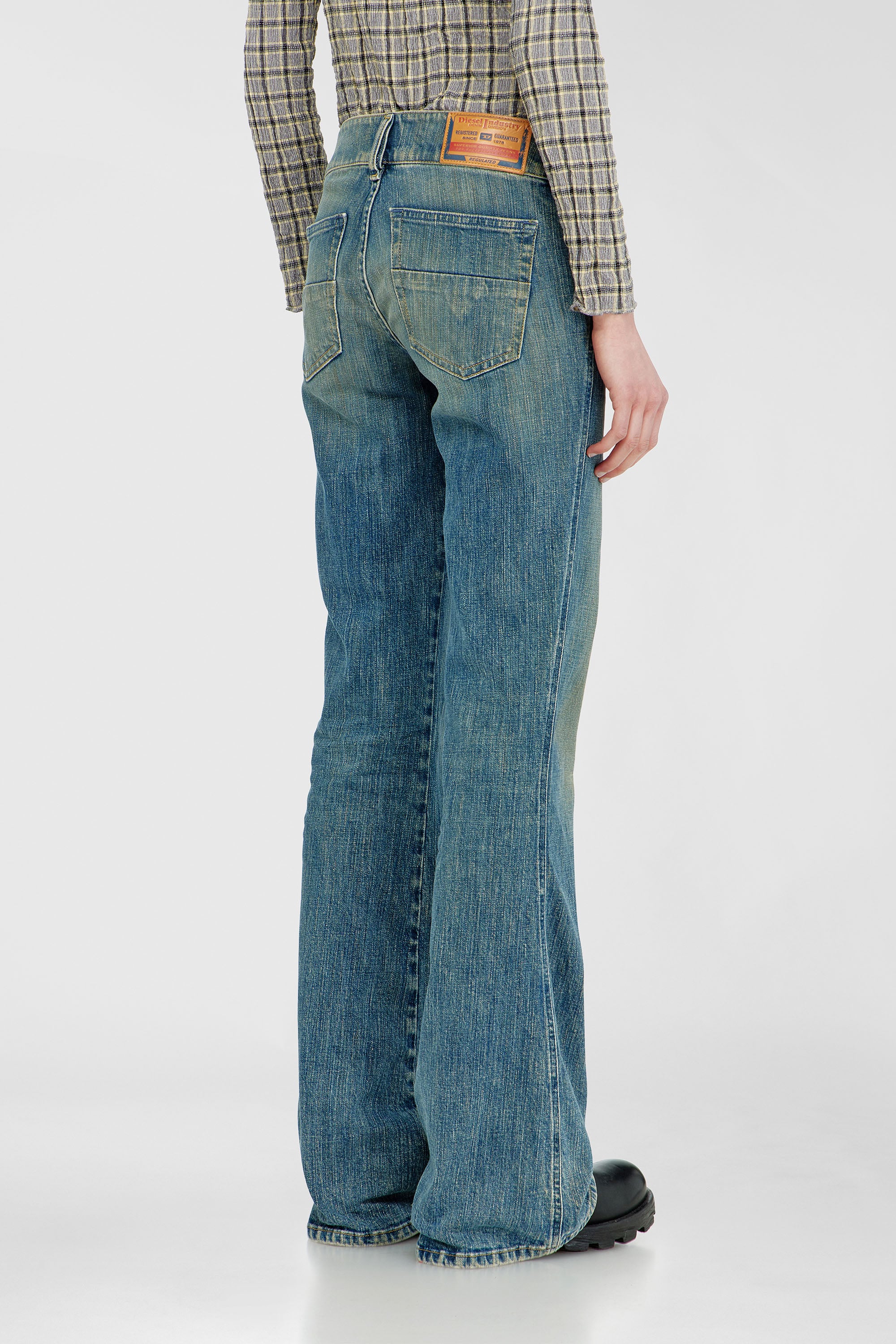Diesel - Female's Bootcut Jeans D-Hush 007EJ, ミディアムブルー - 5