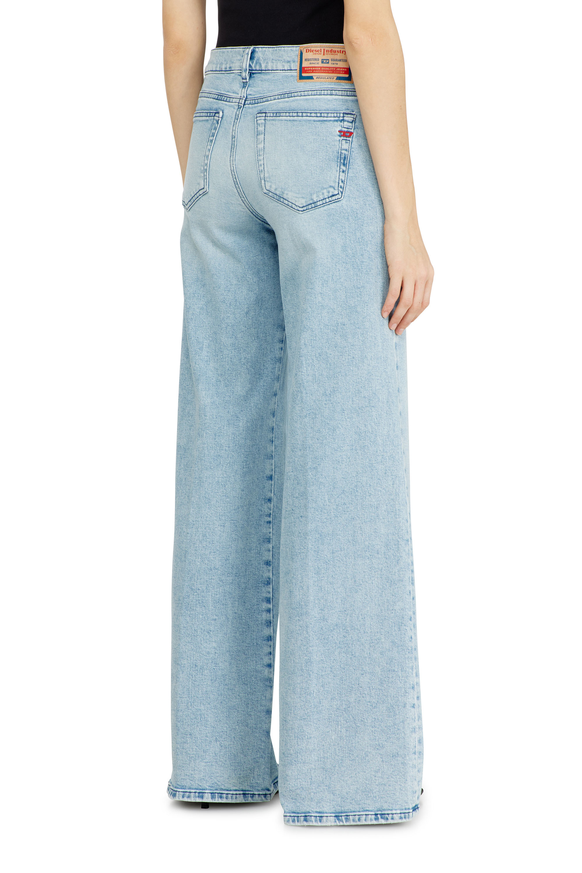 Diesel - Female's Flare Jeans 1978 D-Akemi 0ADBJ, ライトブルー - 3