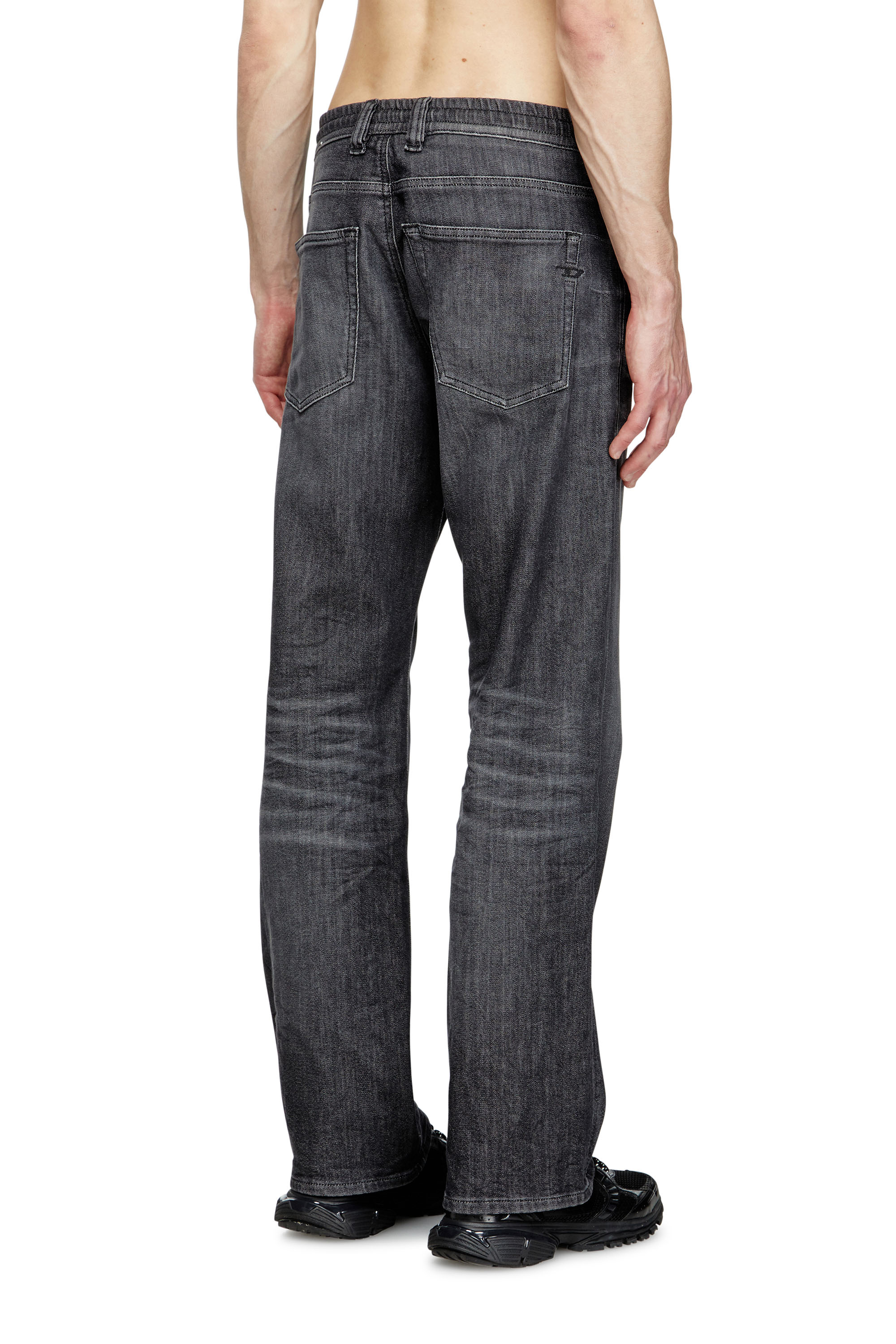 Diesel - Male's Relaxed 2080 D-Reel Joggjeans® 09M66, ブラック/ダークグレー - 4