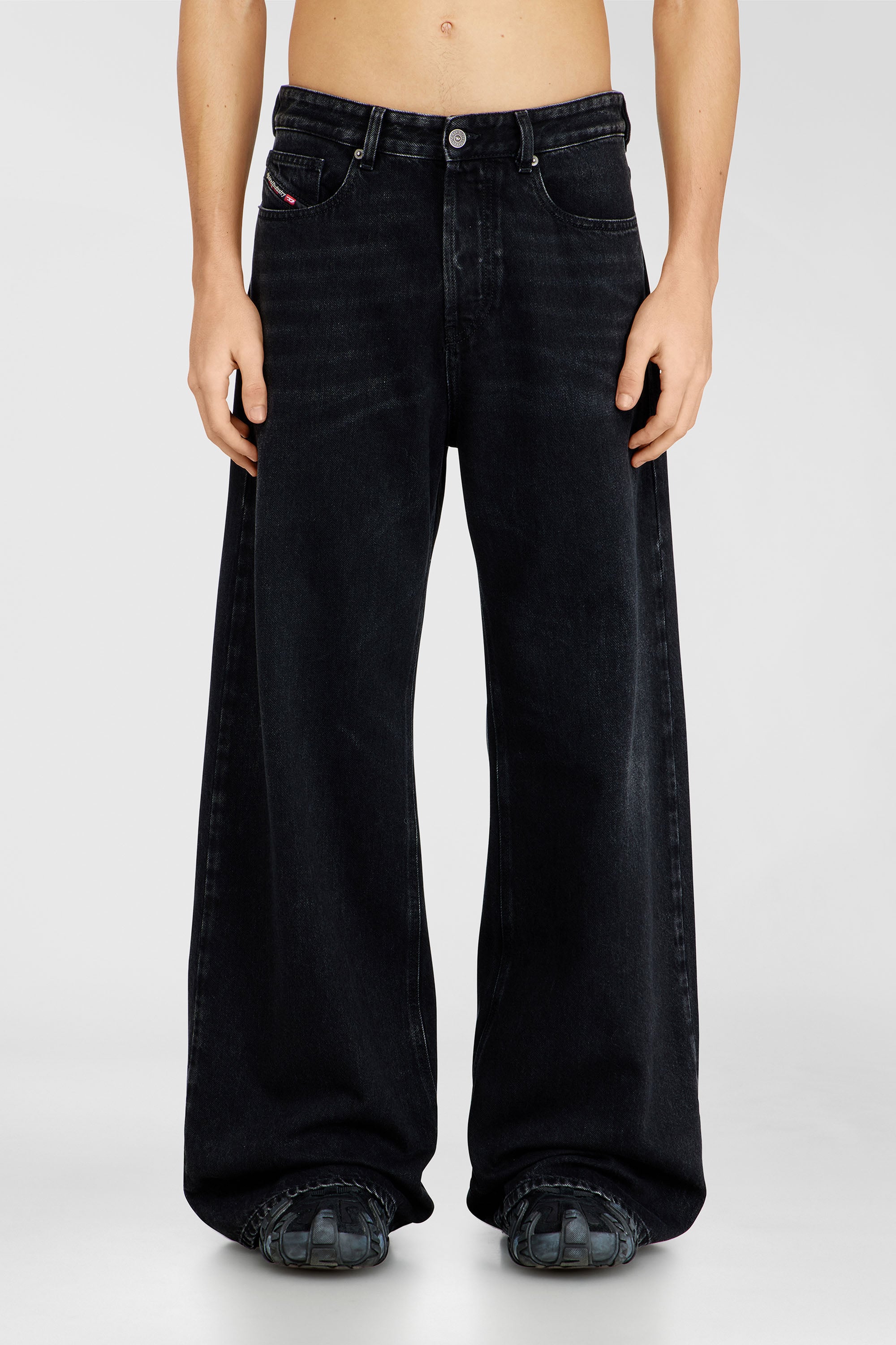 Diesel - Male's Relaxed Jeans D-Rise 09P09, ブラック/ダークグレー - 1