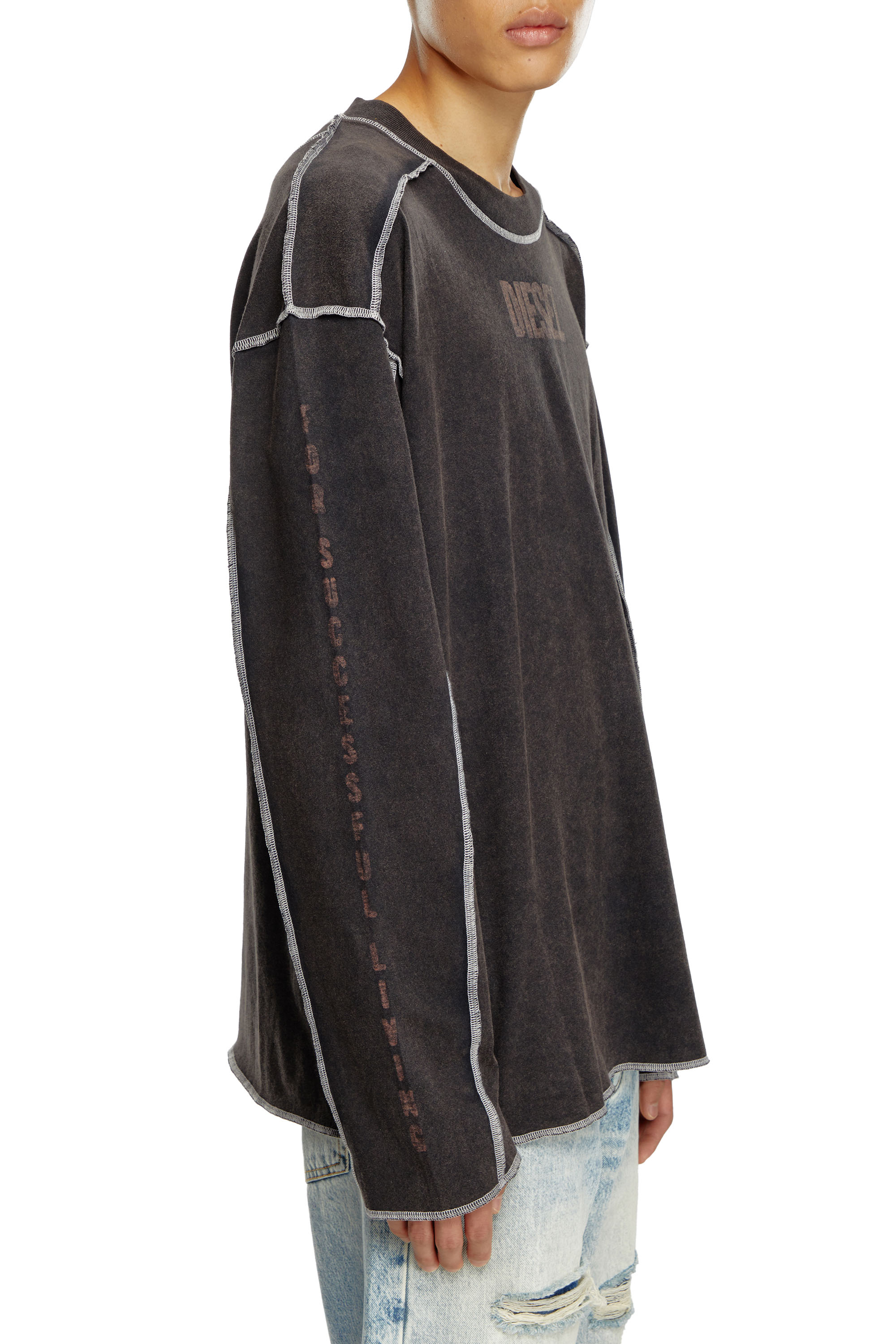 Diesel - T-CRAOR-LS, Male's Long-sleeve T-shirt with inside-out effect in ダークグレー - 4