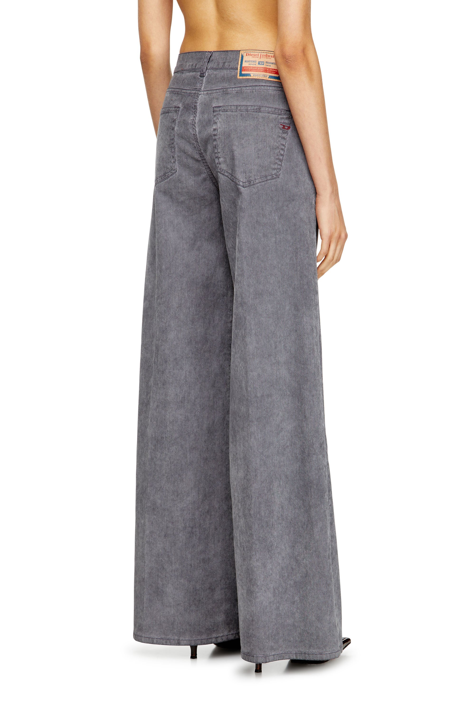 Diesel - Female's Flare Jeans 1978 D-Akemi 068SD, null - 4