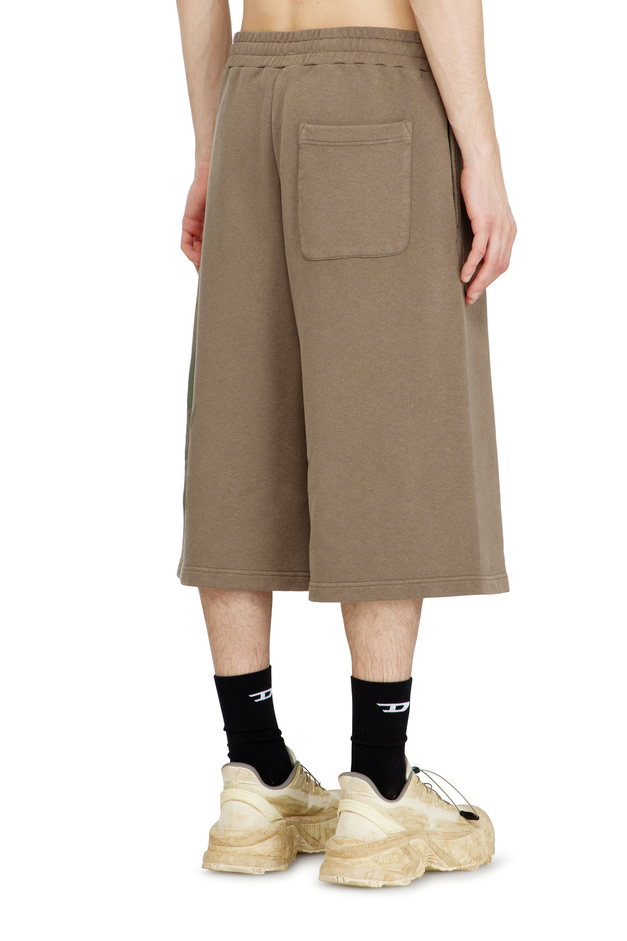 Diesel - P-FROM, Male's Treated longline sweat shorts with print in ベージュ - 4