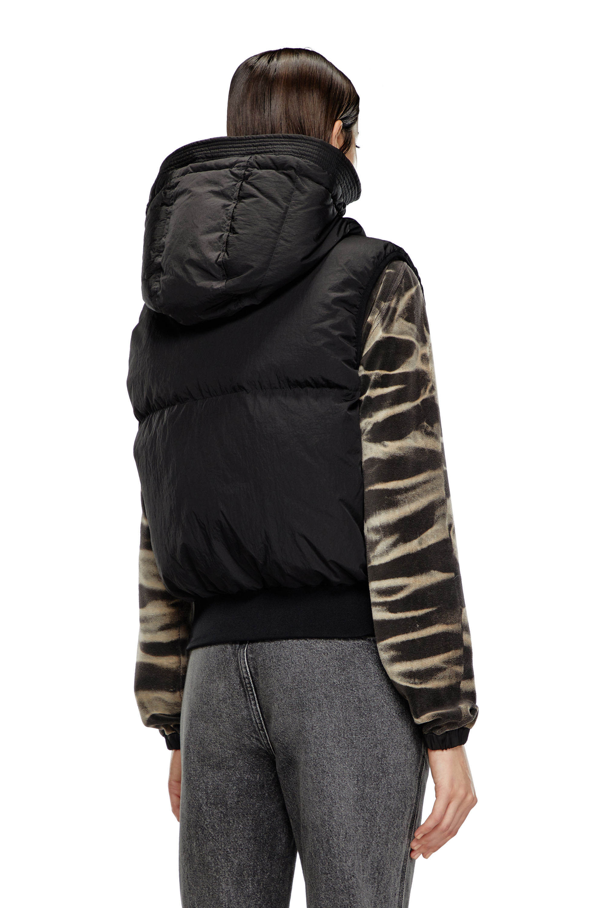 W-PEYT-SSL-NEW-P1, ブラック Diesel - W-PEYT-SSL-NEW-P1, Female's Hooded down vest in crinkled nylon in ブラック - 5
