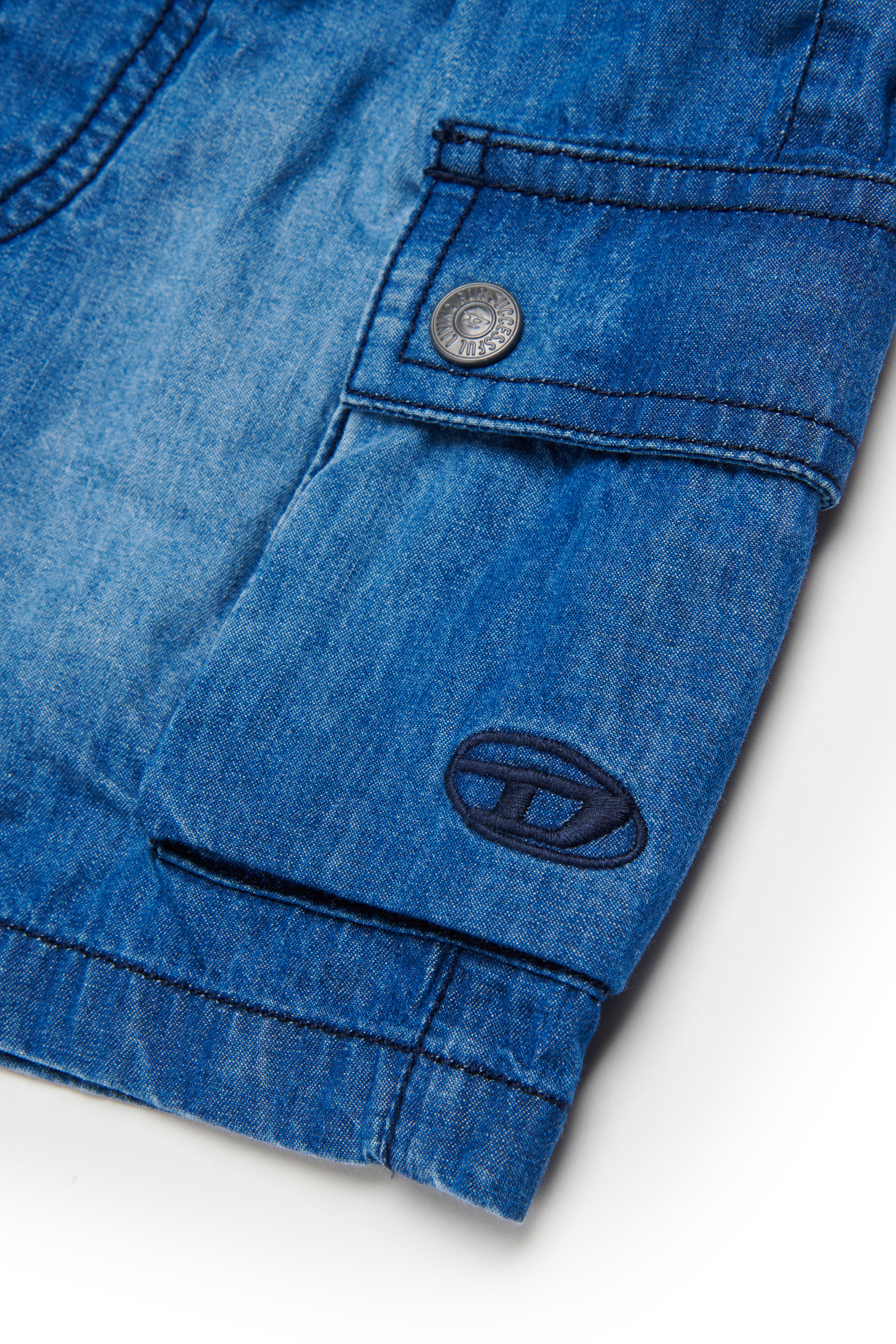 Diesel - PILYDSHORTB, Male's デニムショートパンツ in ミディアムブルー - 4