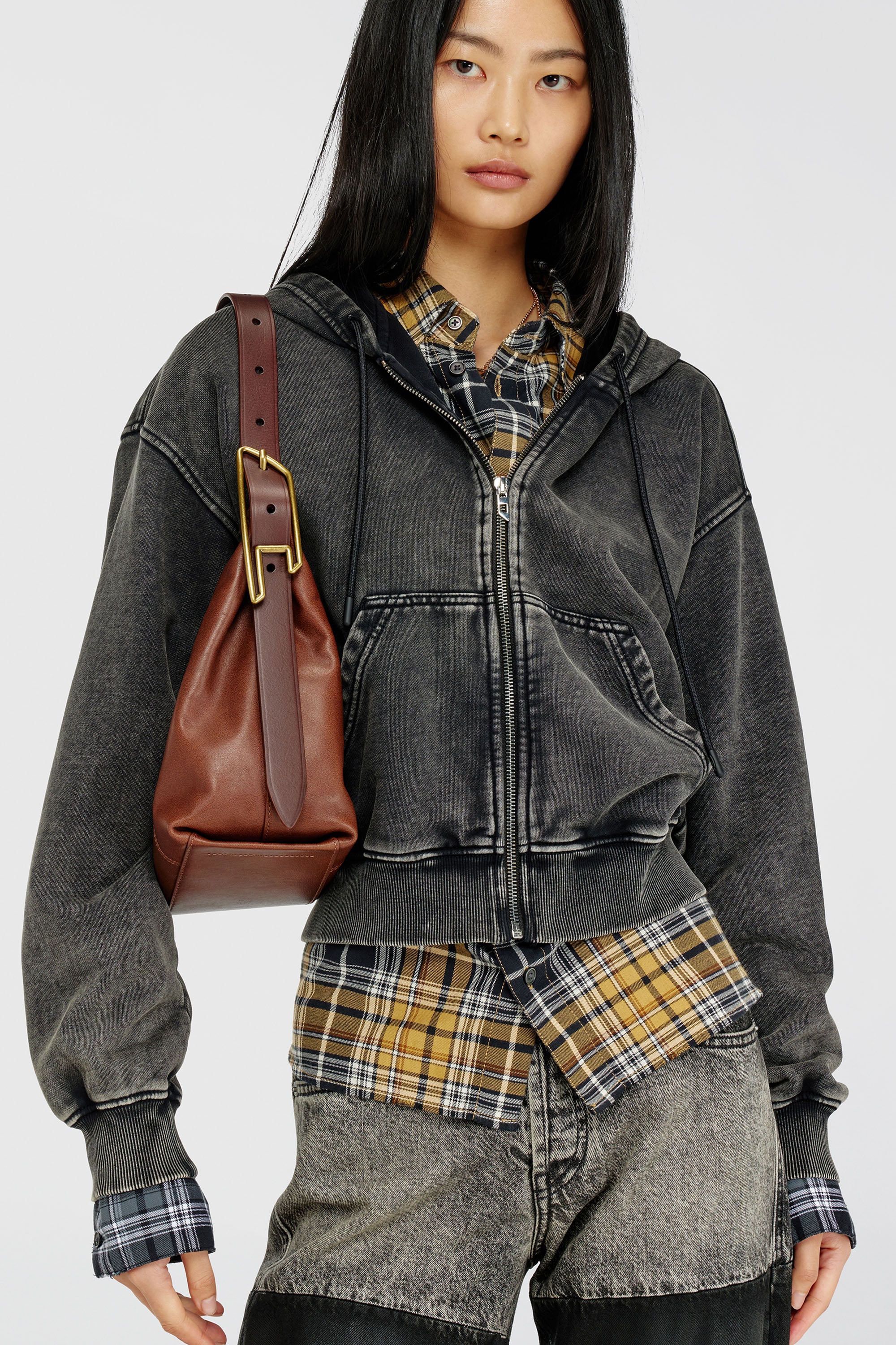 Diesel - D-LINE HOBO S, Female's D-Line-Shoulder bag in leather in ダークブラウン - 2