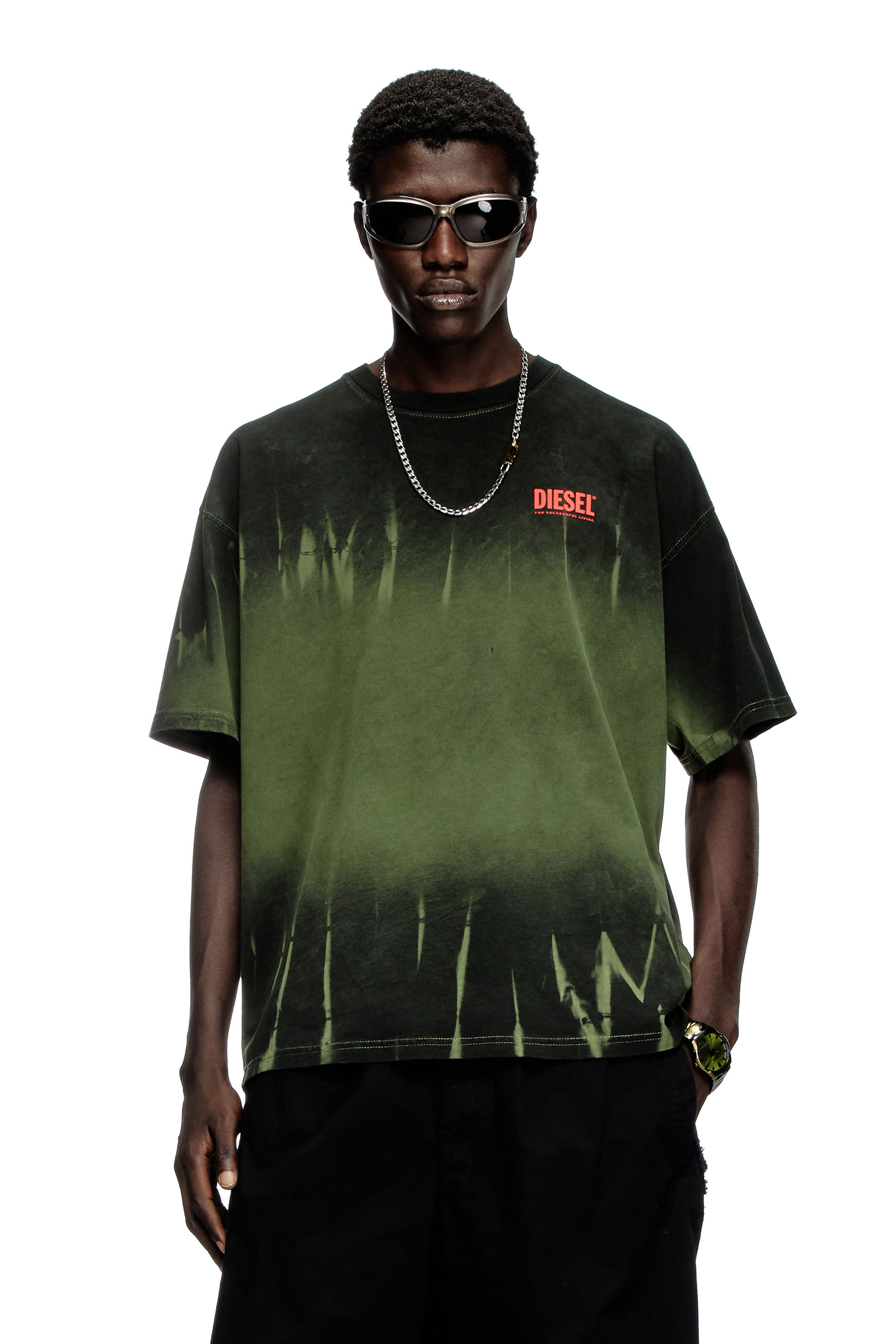 Diesel - T-BOXT-R3, Male's Tie-dye T-shirt with logo print in ダークグリーン - 1