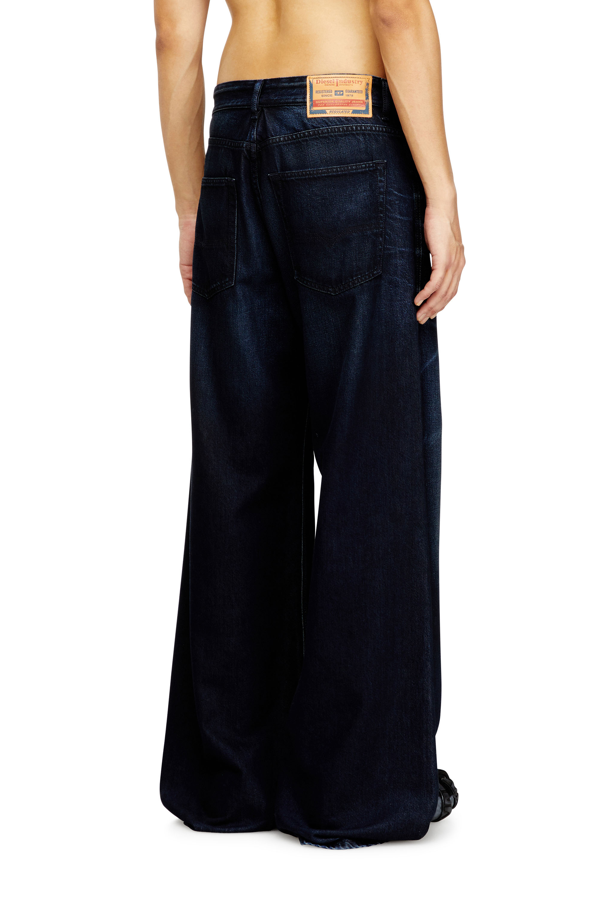 Diesel - Male's Relaxed Jeans D-Rise 09N21, ダークブルー - 4