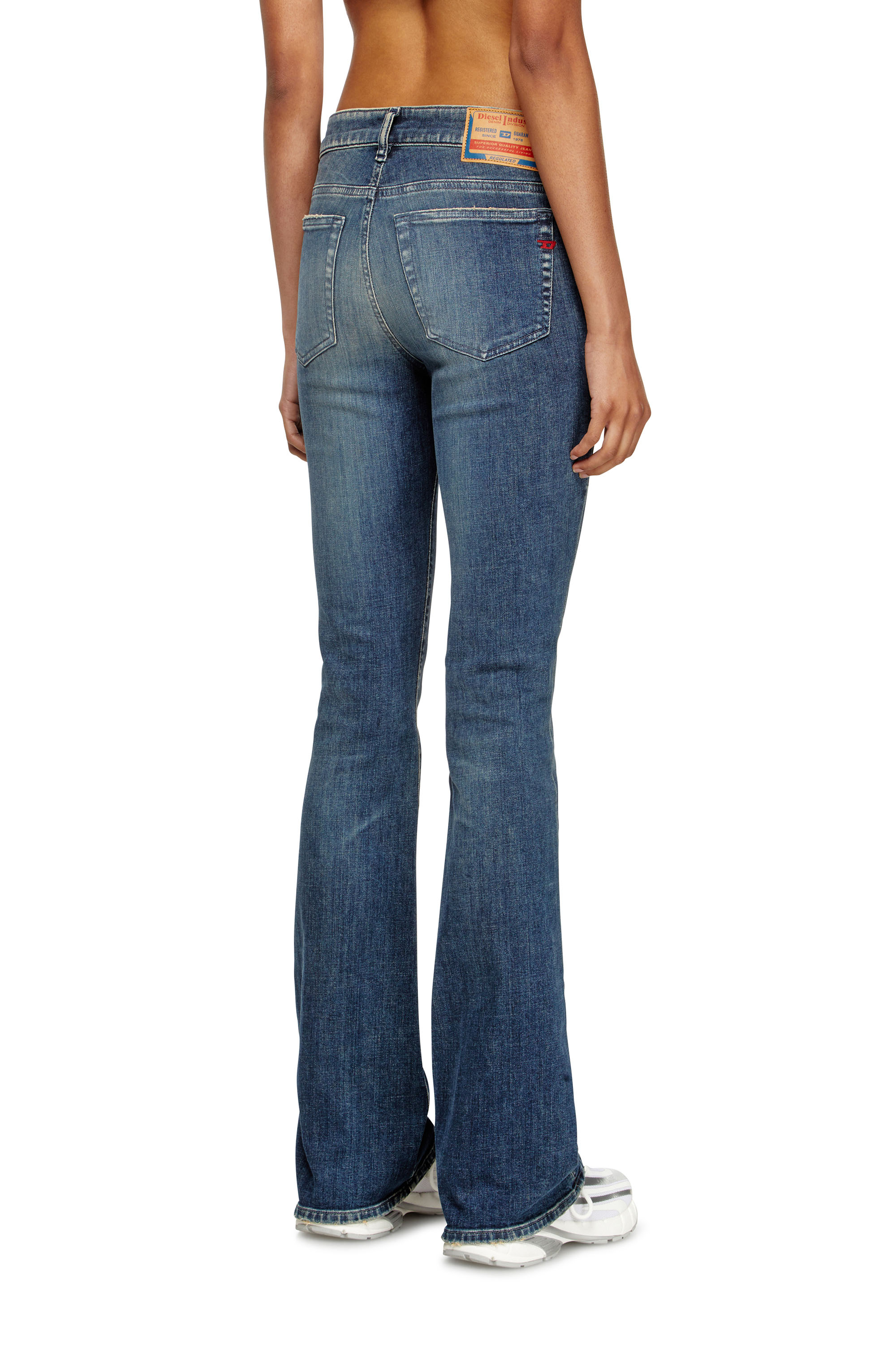 Diesel - Female's Bootcut Jeans 1969 D-Ebbey 09L96, ダークブルー - 5