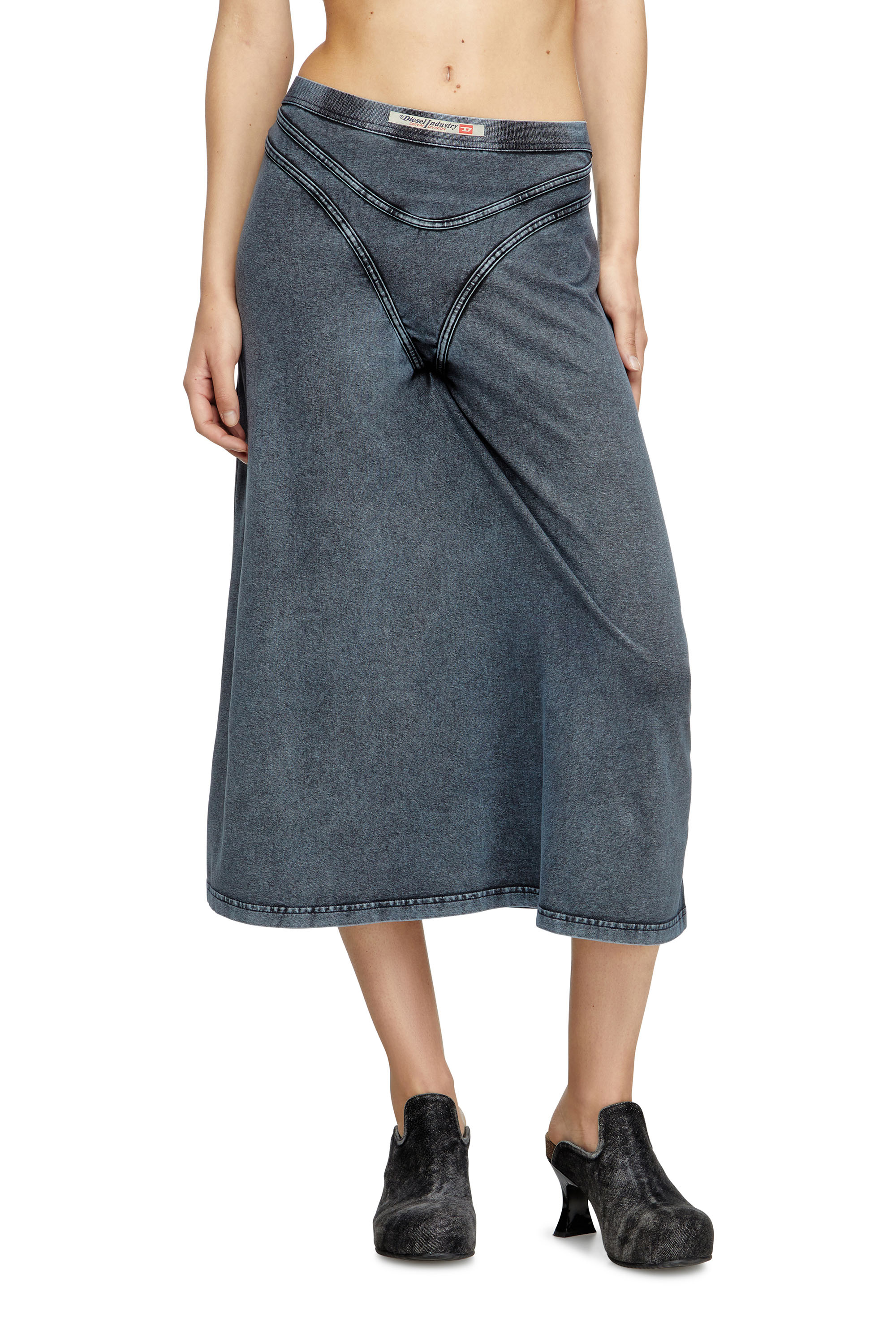 Diesel - O-ALLINE, Female's Midi skirt in denim-look jersey in ダークブルー - 2