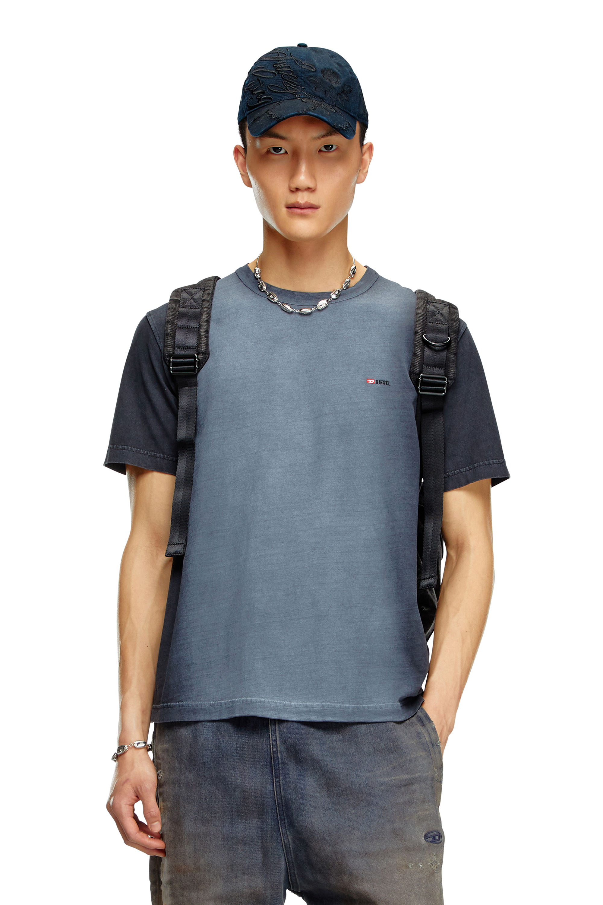 Diesel - T-ADJUST-Q2, Male's T-shirt in sprayed cotton jersey in ブラック - 1